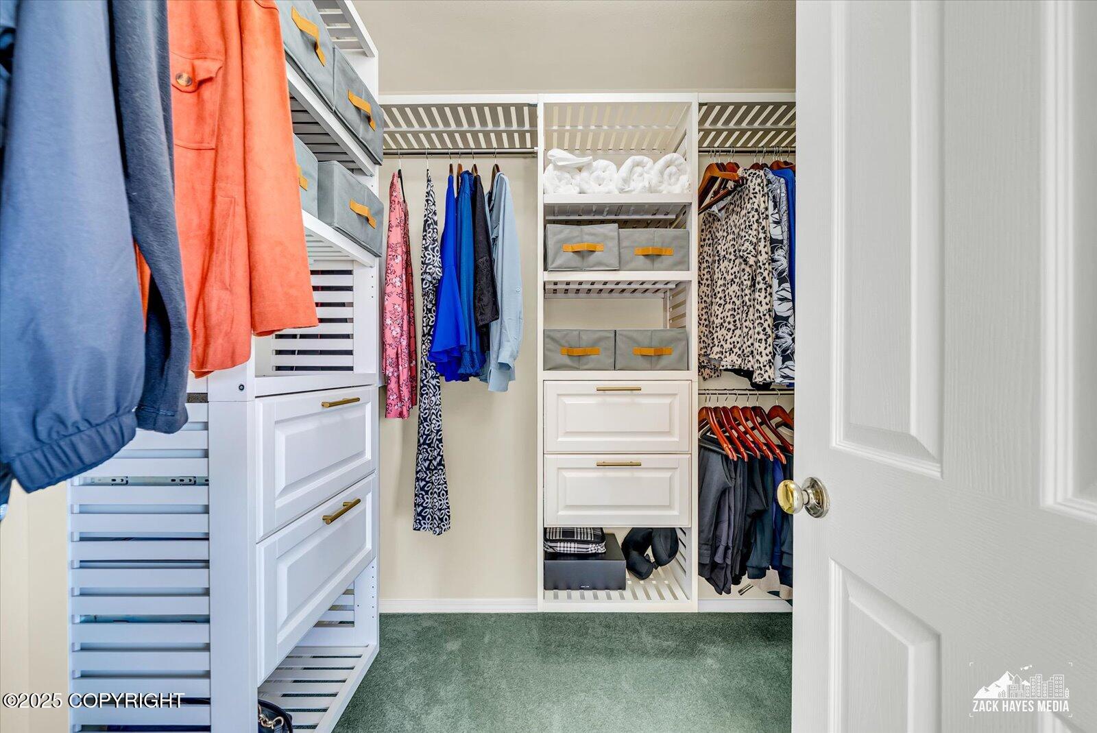 10201 Sextant Circle