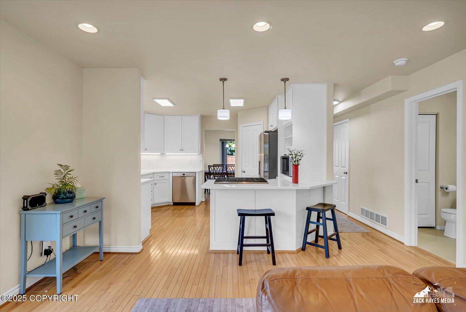 10201 Sextant Circle