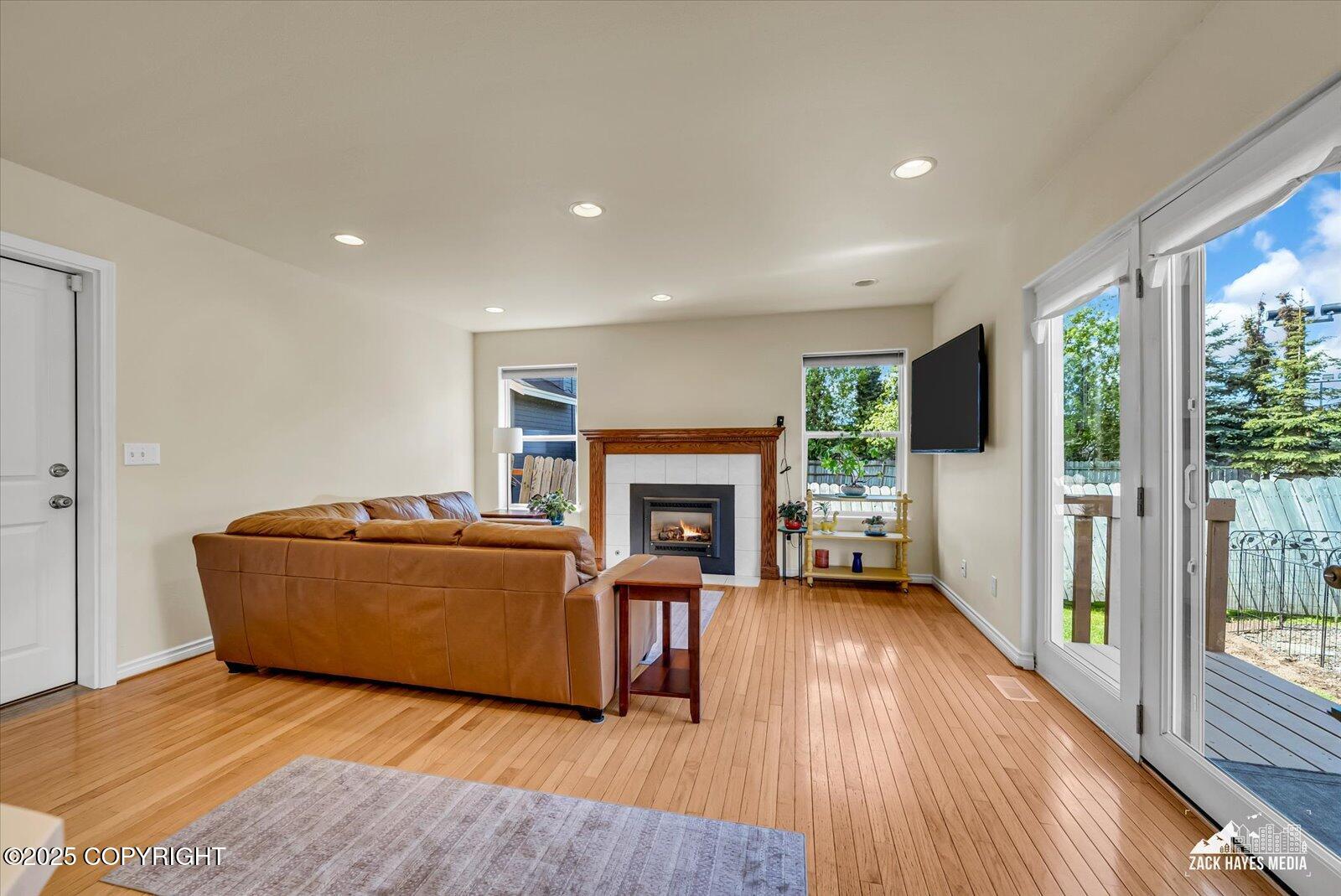 10201 Sextant Circle