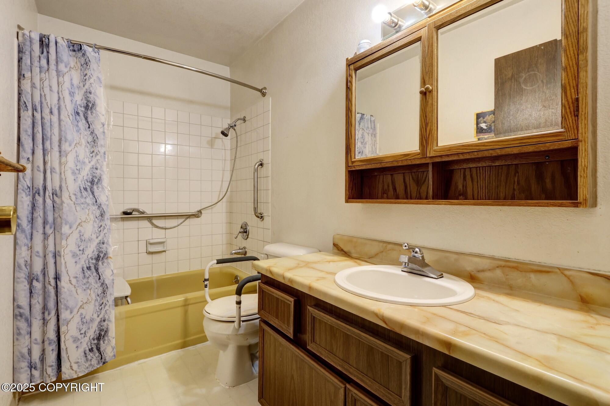 2632 Glacier Street # B7 Unit: #B7