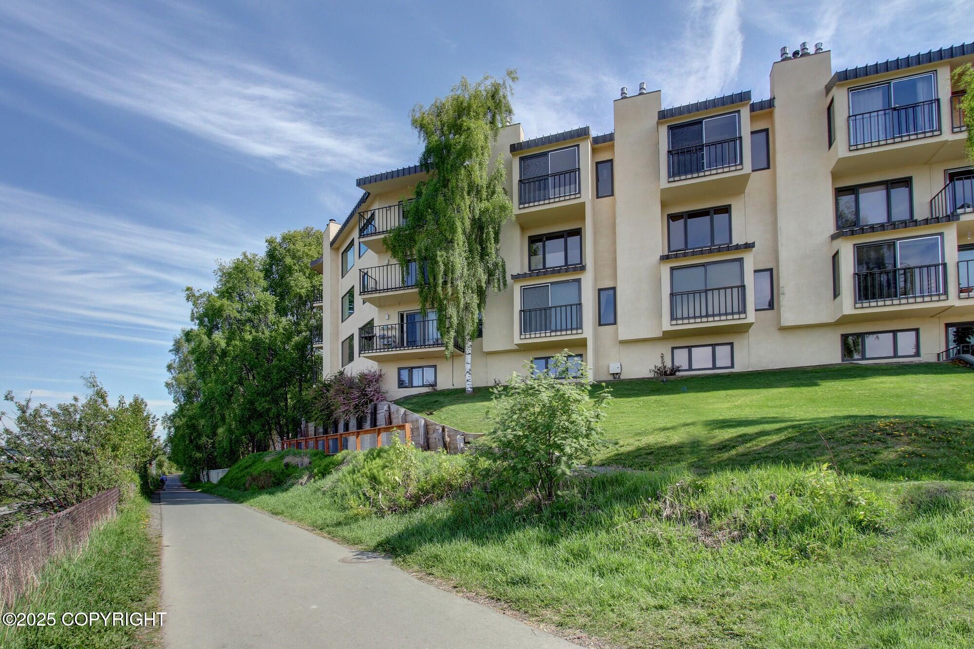 333 M Street # 402 Unit: #402