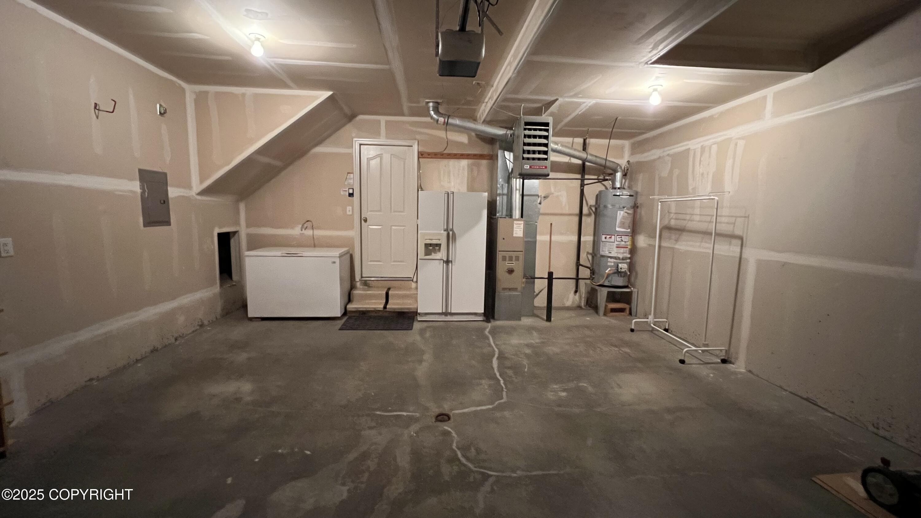 2416 Ridgemont Drive