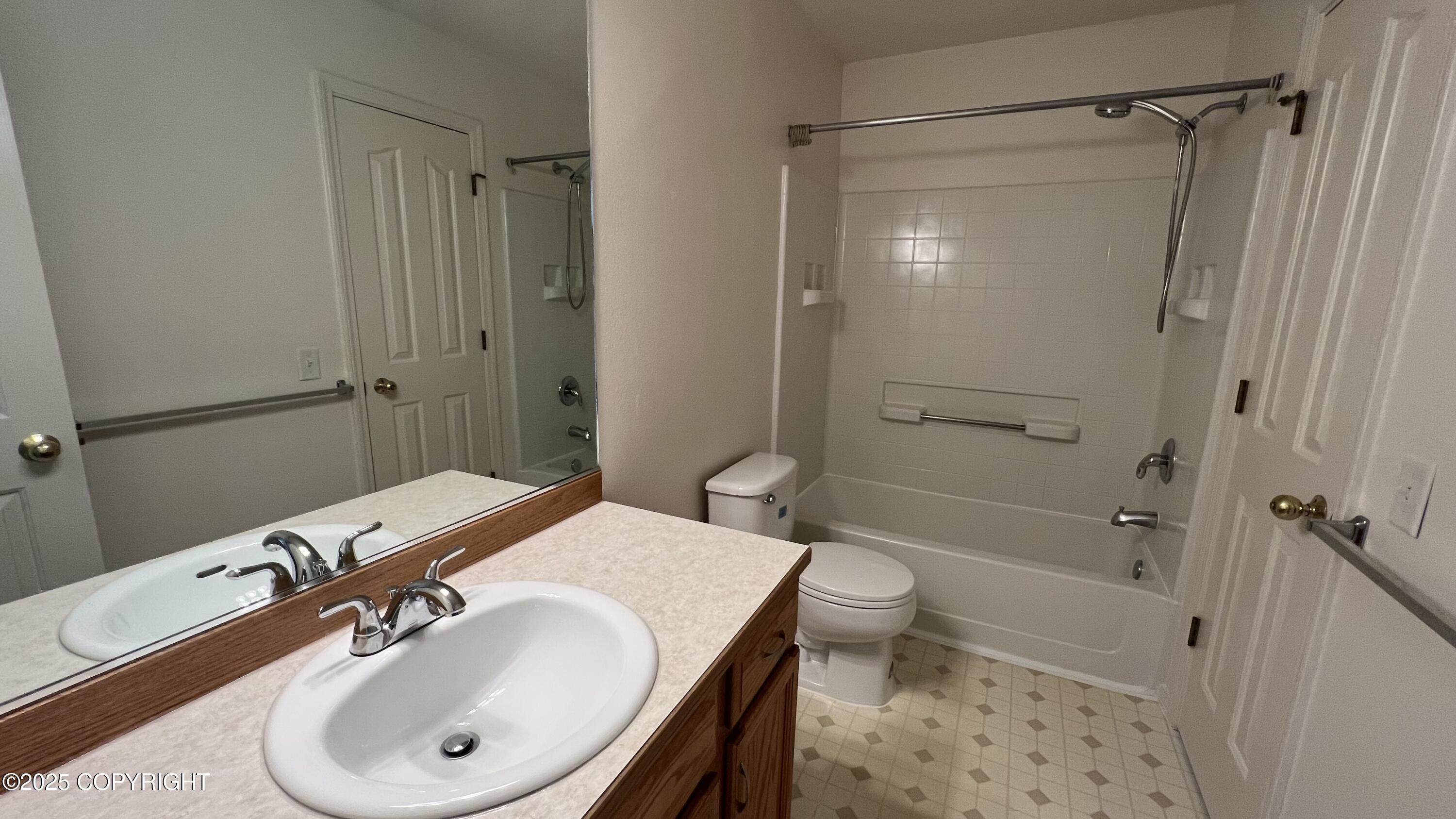 2416 Ridgemont Drive