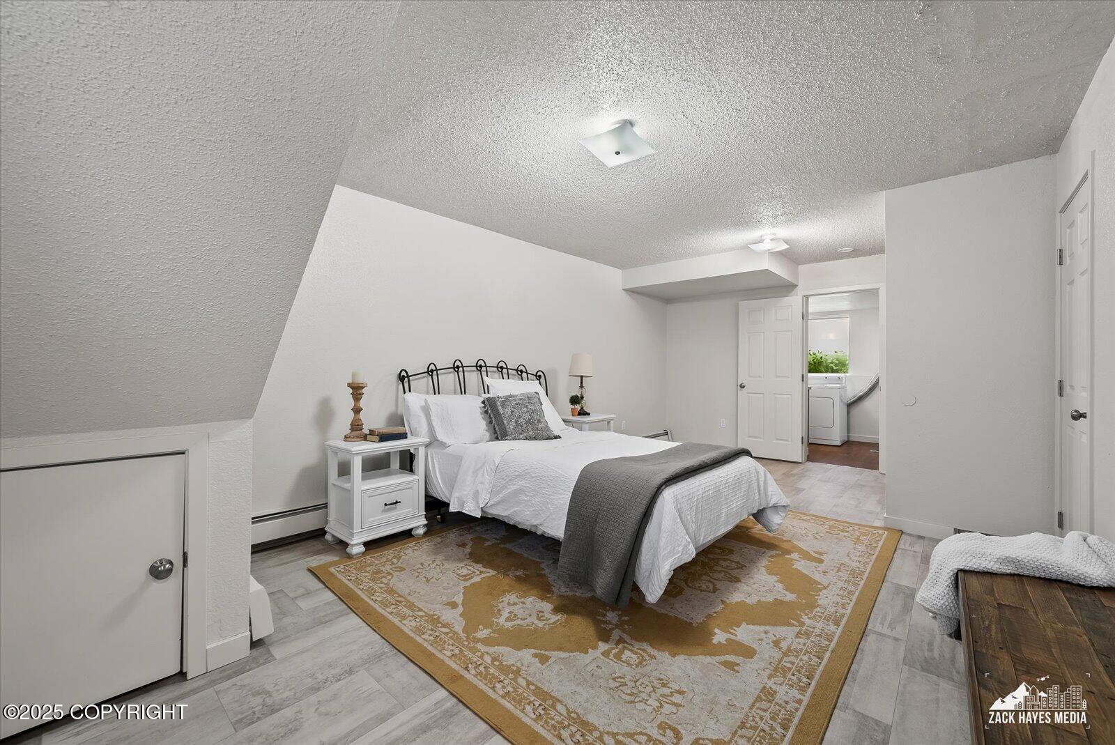 943 E 12th Avenue # 6 Unit: #6