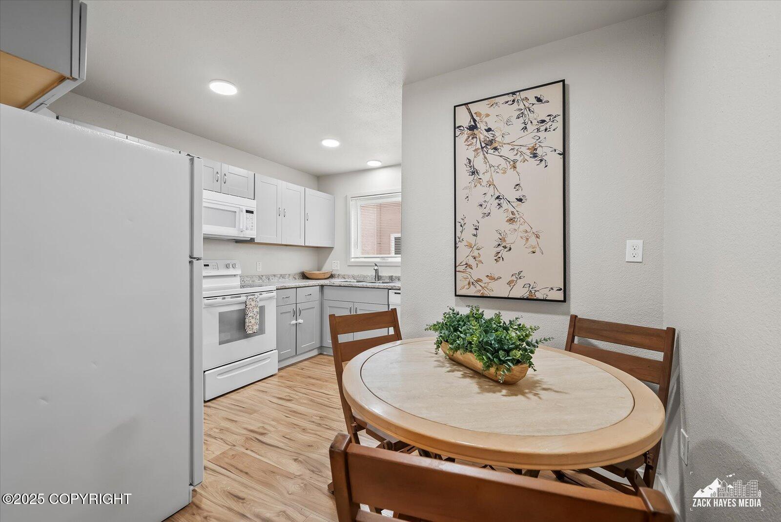 943 E 12th Avenue # 6 Unit: #6