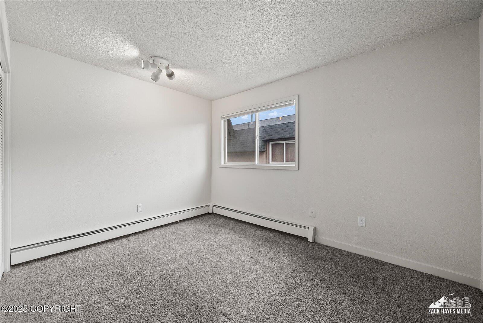 943 E 12th Avenue # 6 Unit: #6