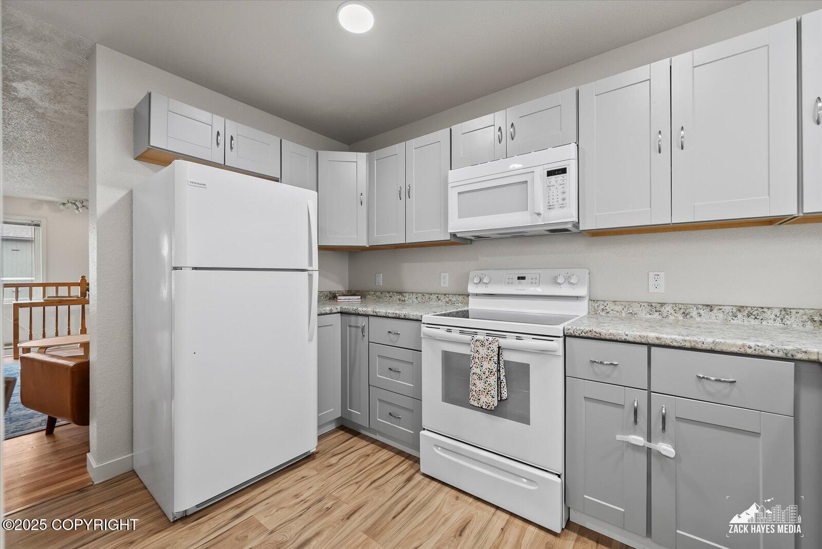 943 E 12th Avenue # 6 Unit: #6