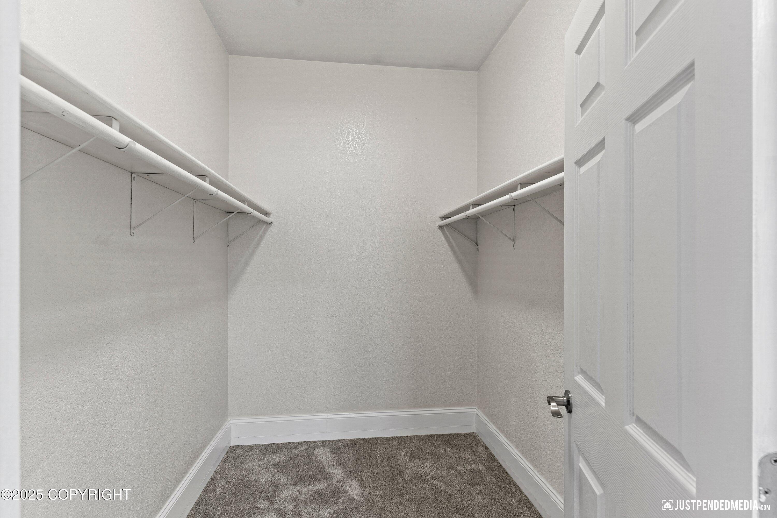 1401 E Scotwood Drive