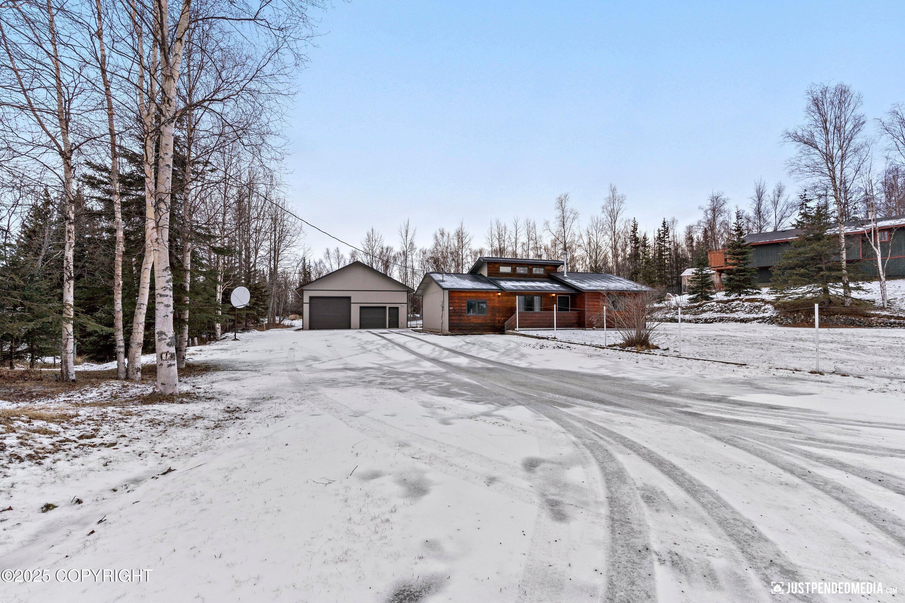 1401 E Scotwood Drive