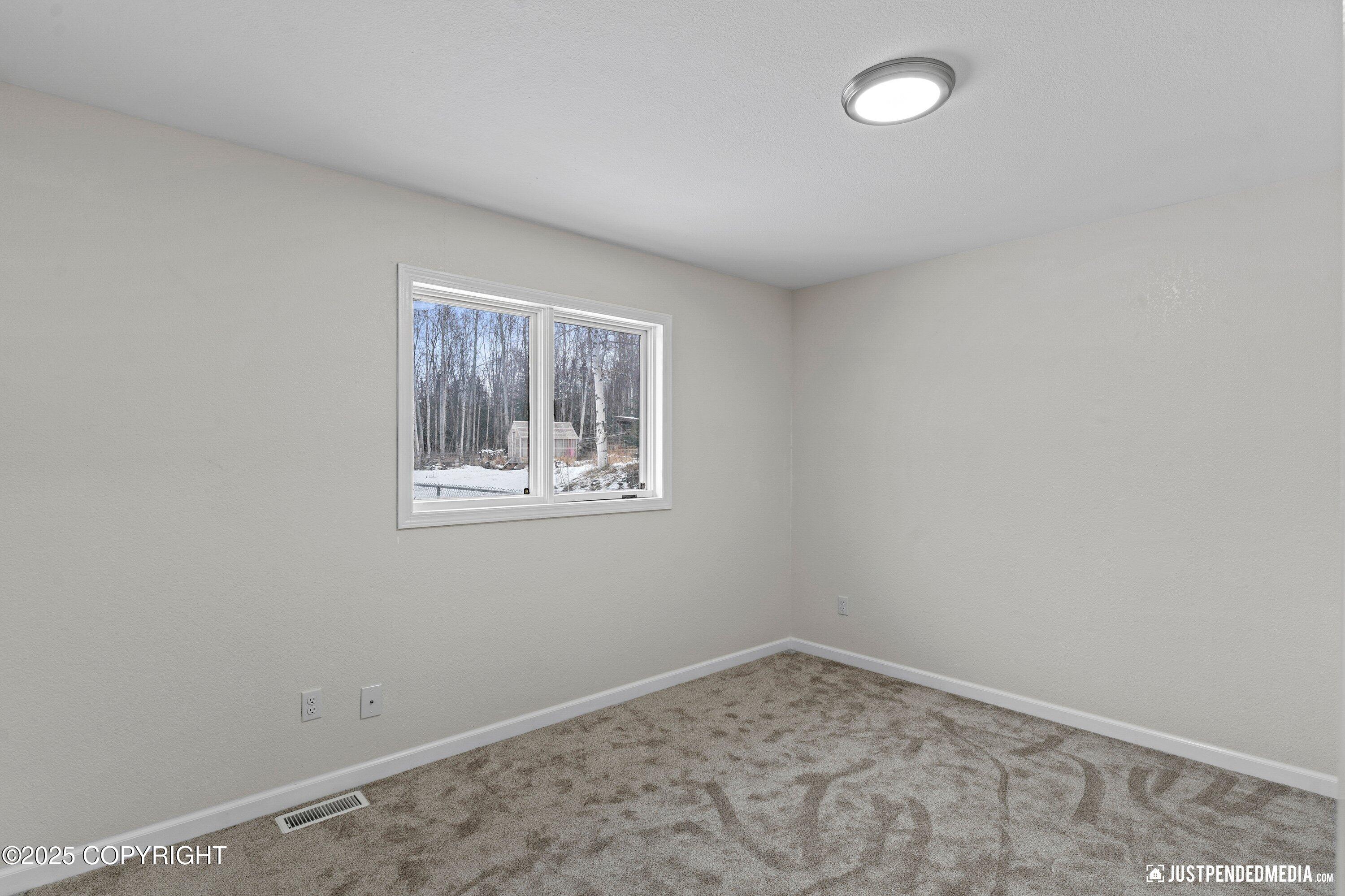 1401 E Scotwood Drive