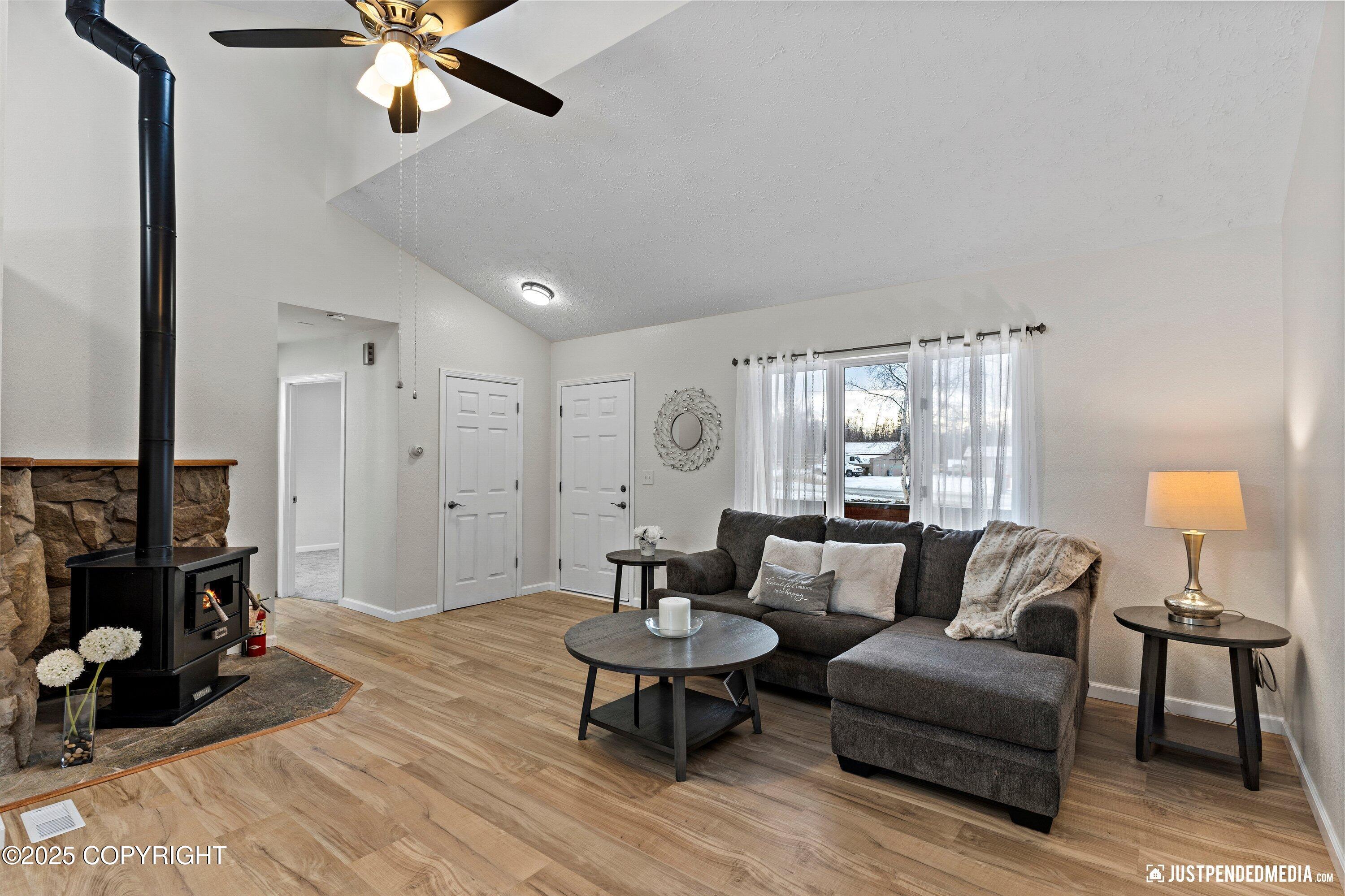 1401 E Scotwood Drive