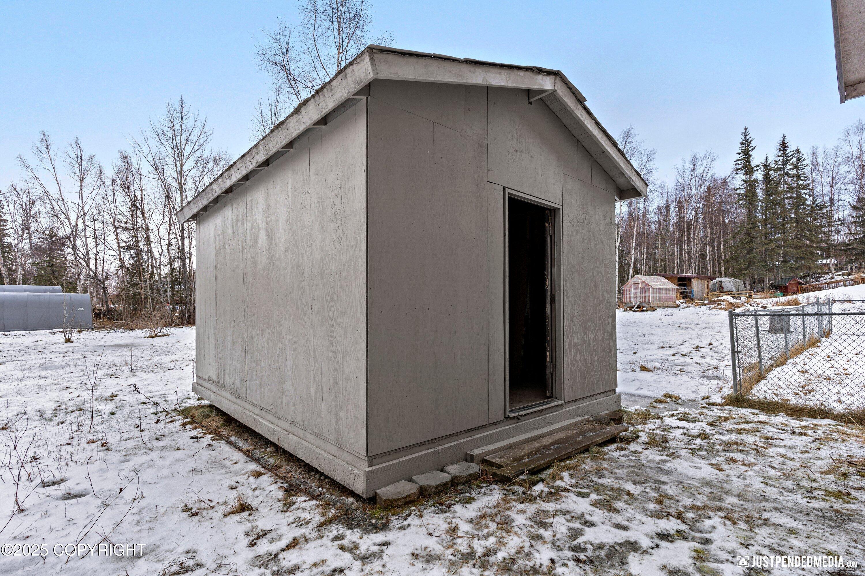 1401 E Scotwood Drive