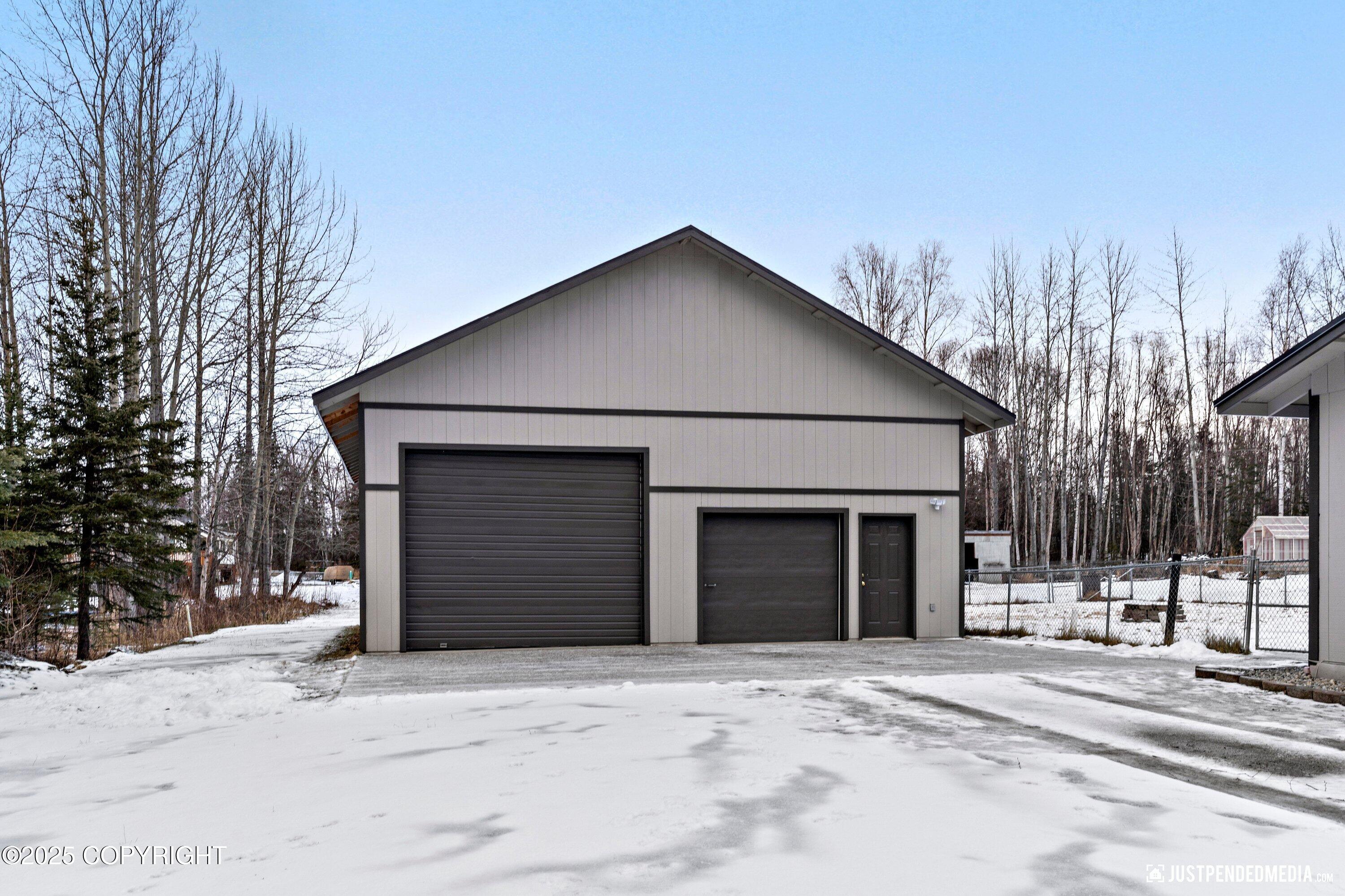 1401 E Scotwood Drive