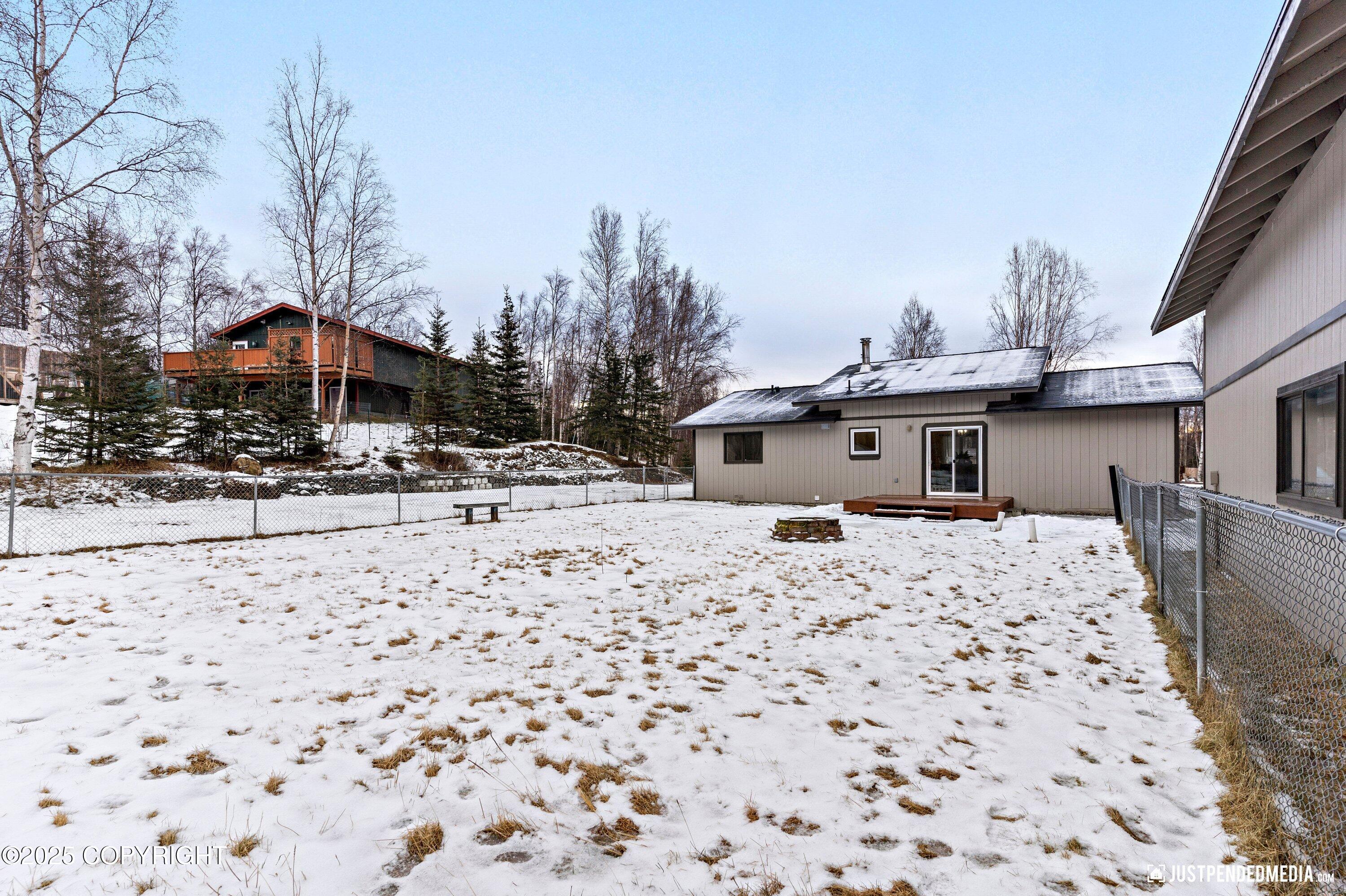 1401 E Scotwood Drive