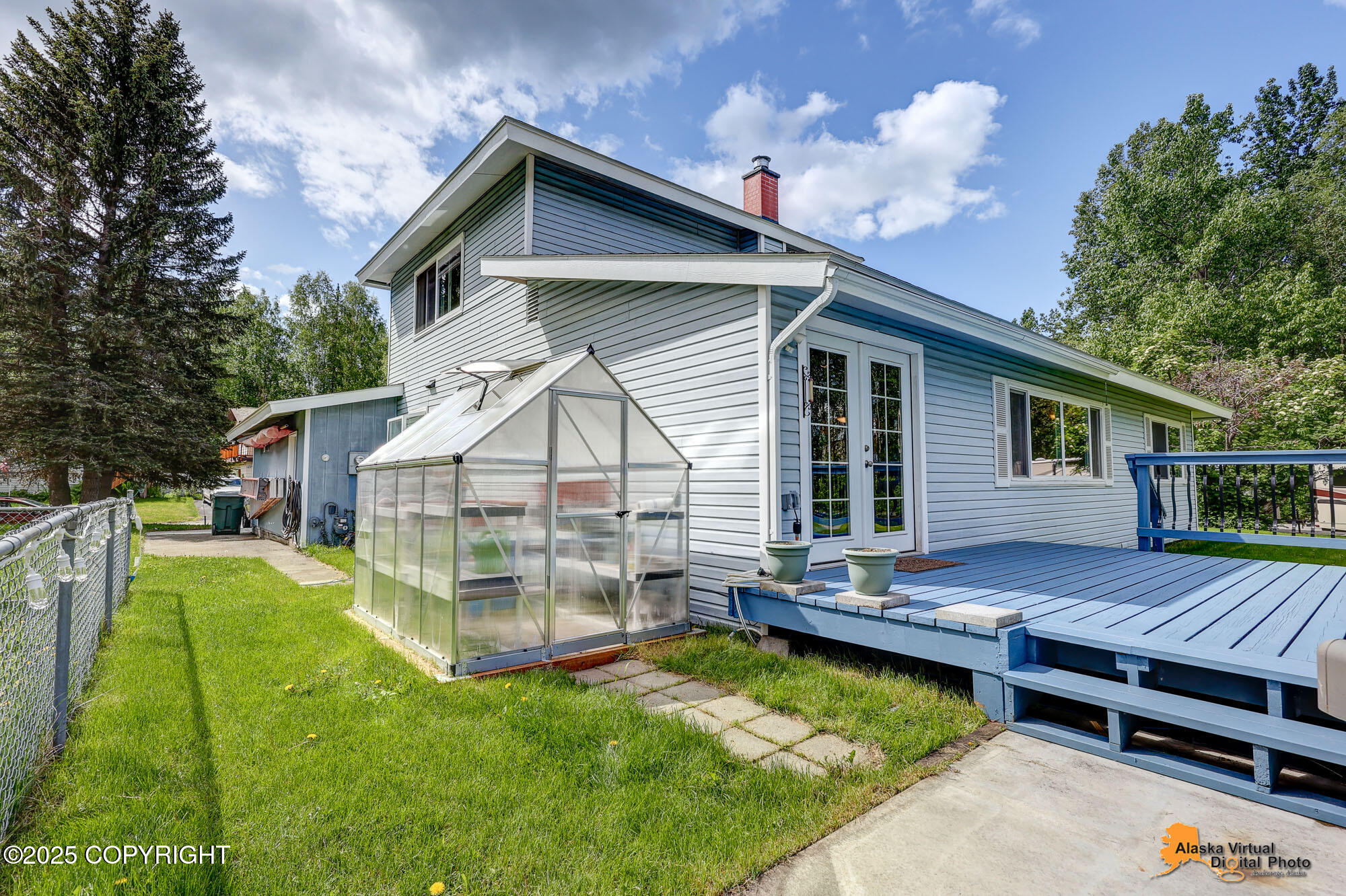 7001 Foothill Drive