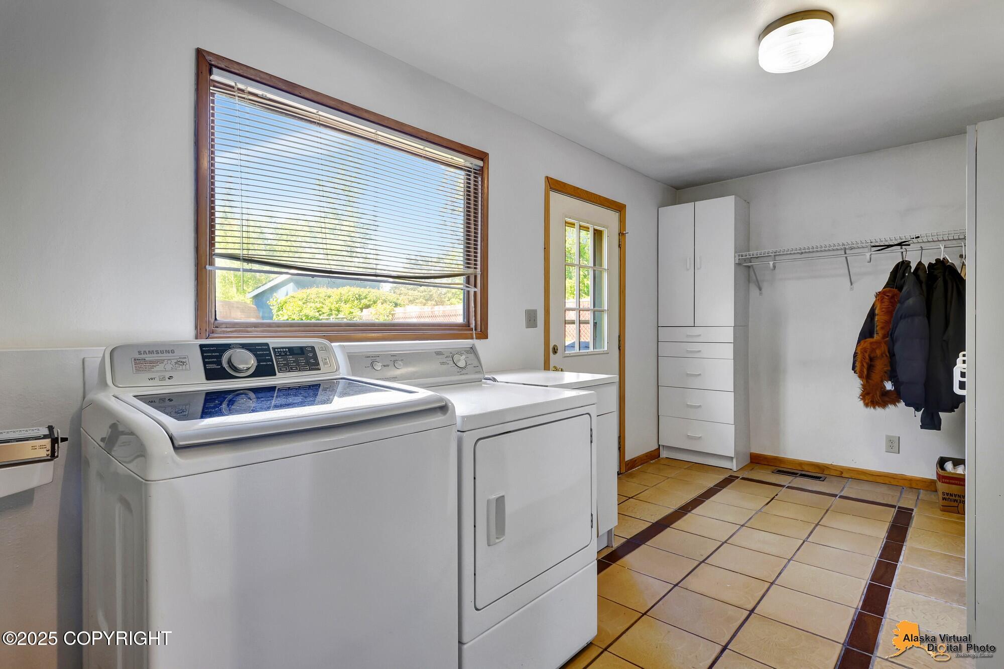 2628 Turnagain Parkway