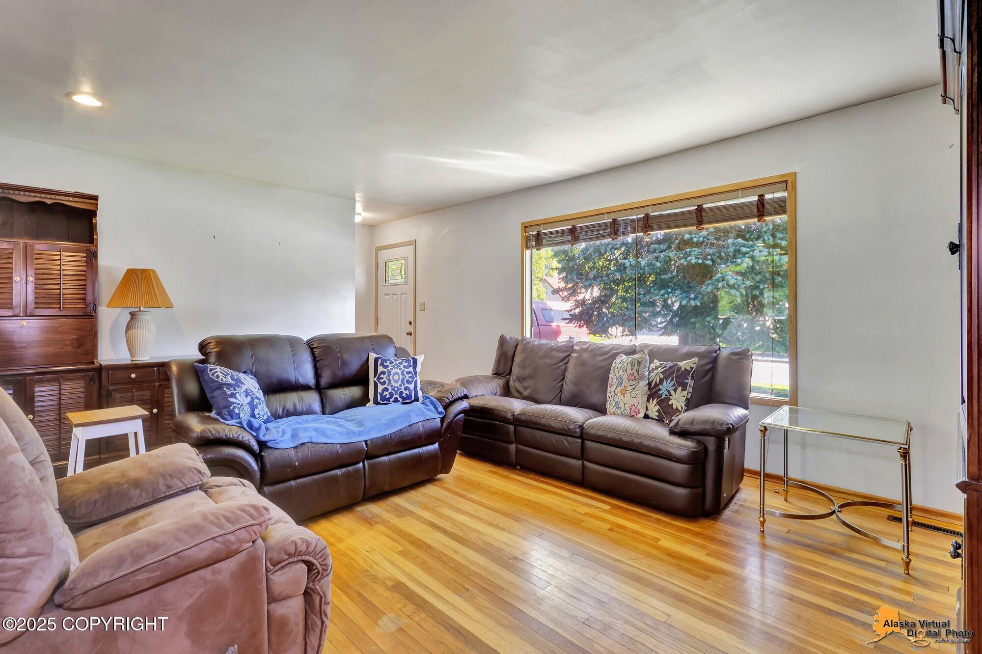 2628 Turnagain Parkway