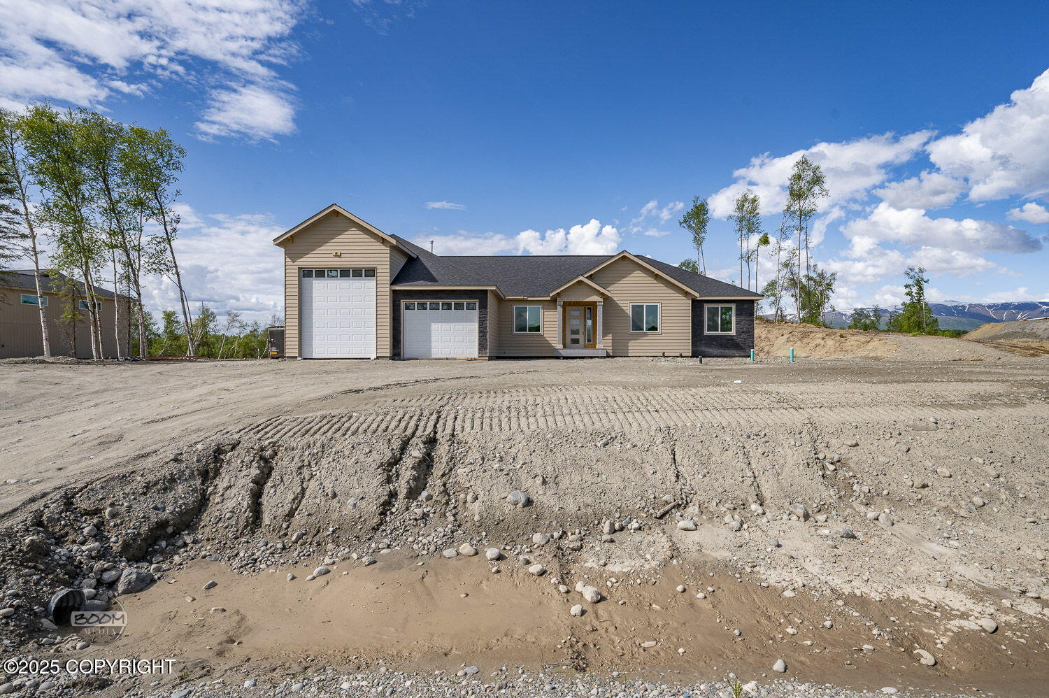 2835 W Longview Circle
