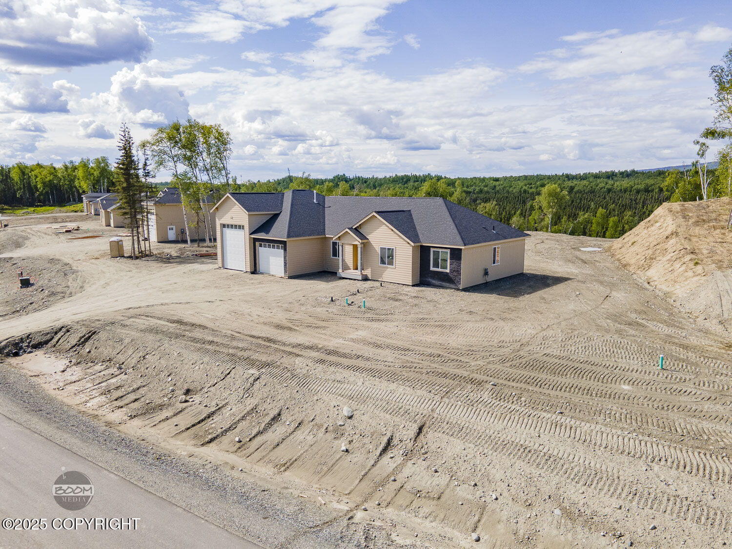 2835 W Longview Circle