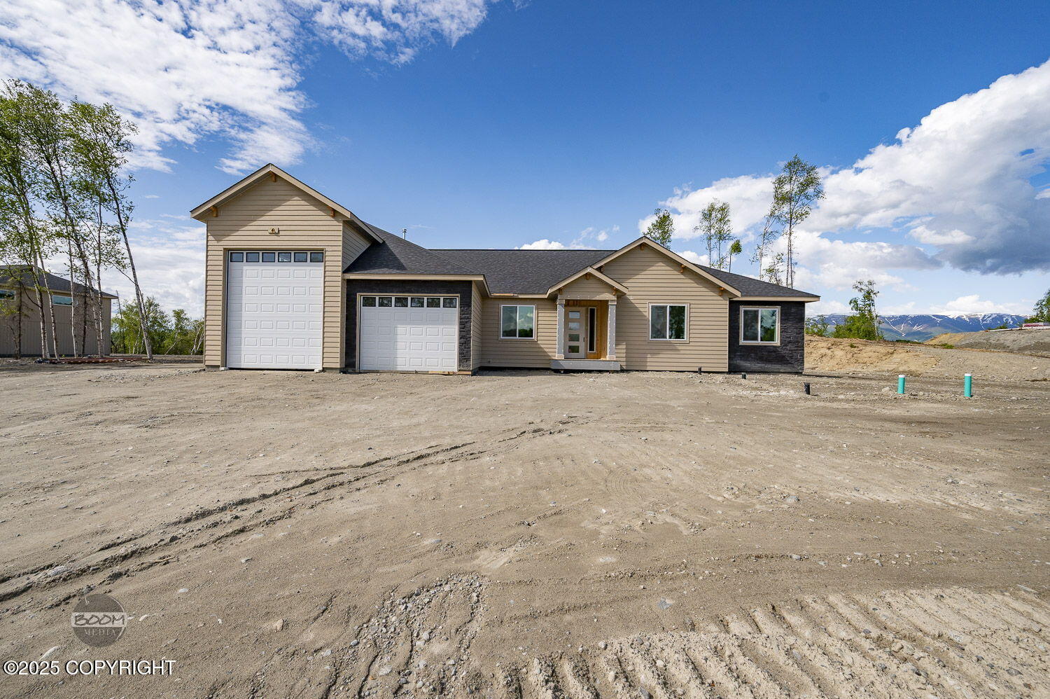 2835 W Longview Circle