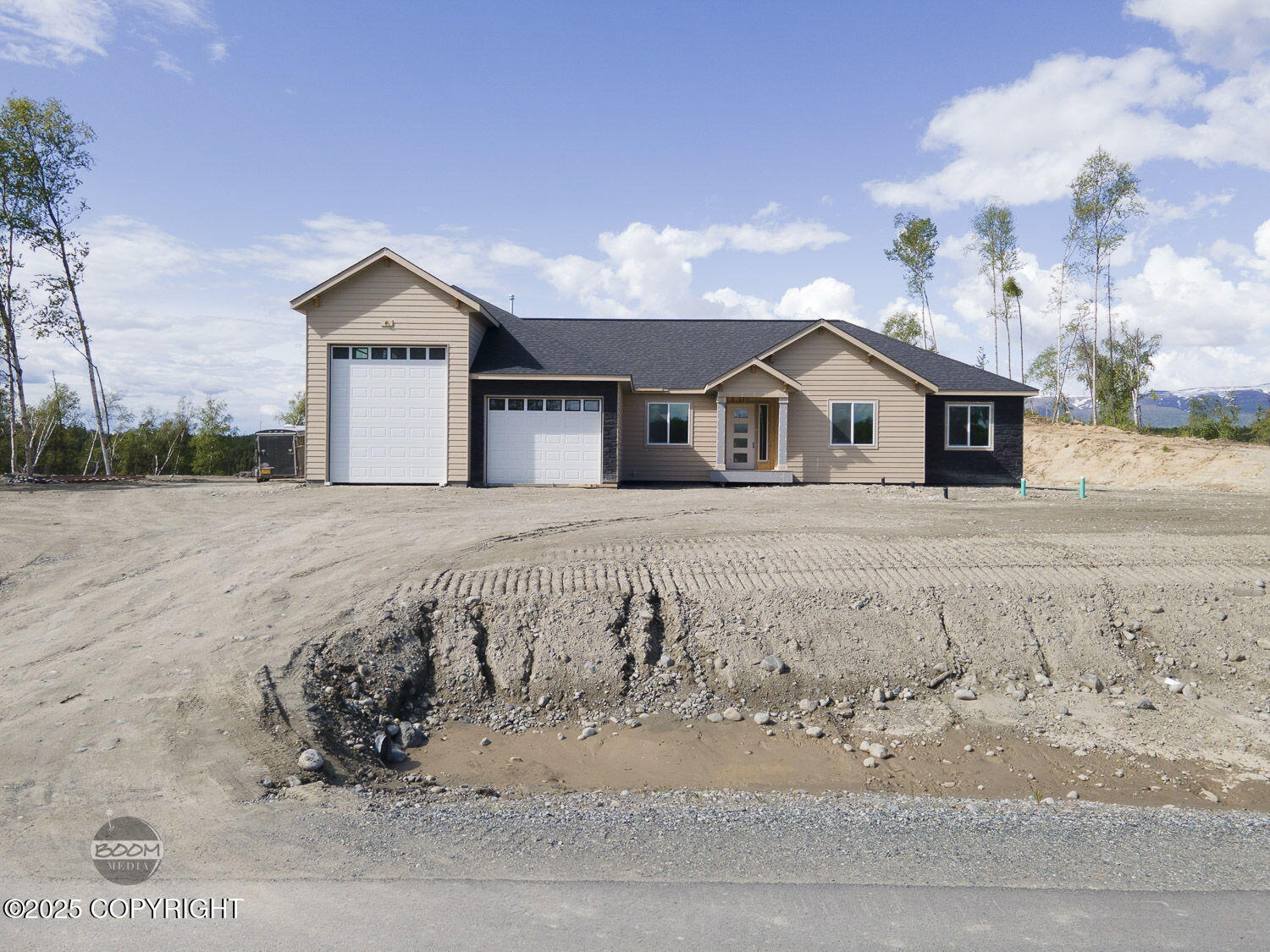 2835 W Longview Circle