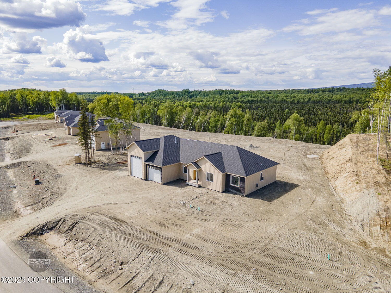 2835 W Longview Circle
