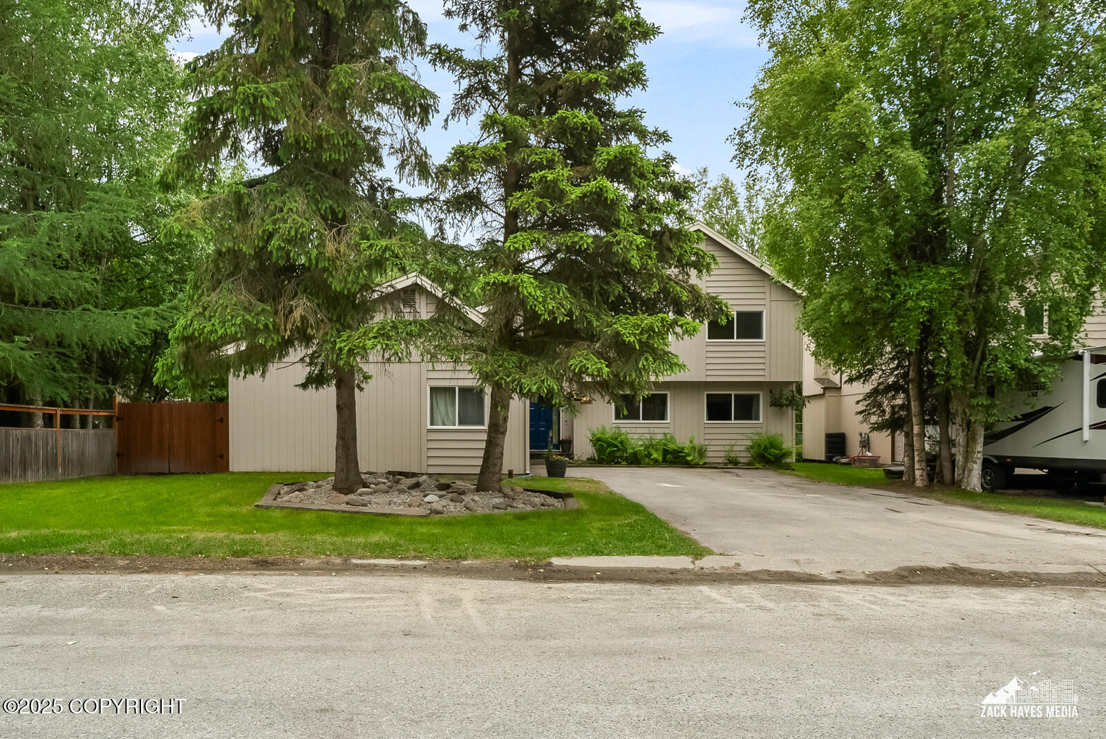 220 Mariner Drive