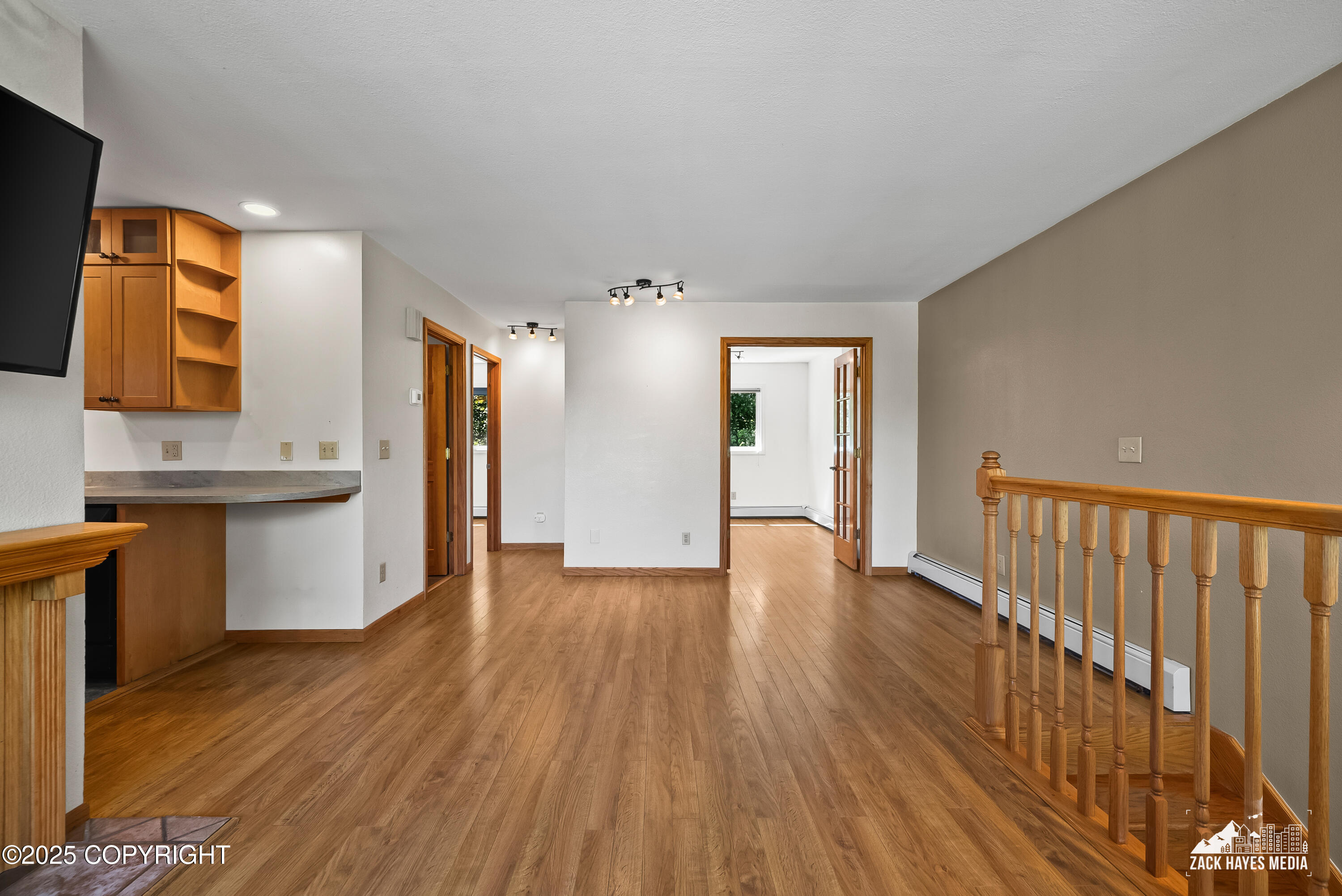 2044 Stonegate Circle