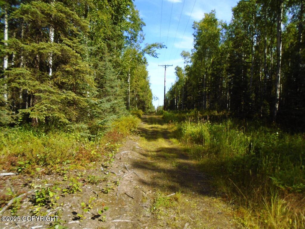 2077 N Meadow Lakes Loop