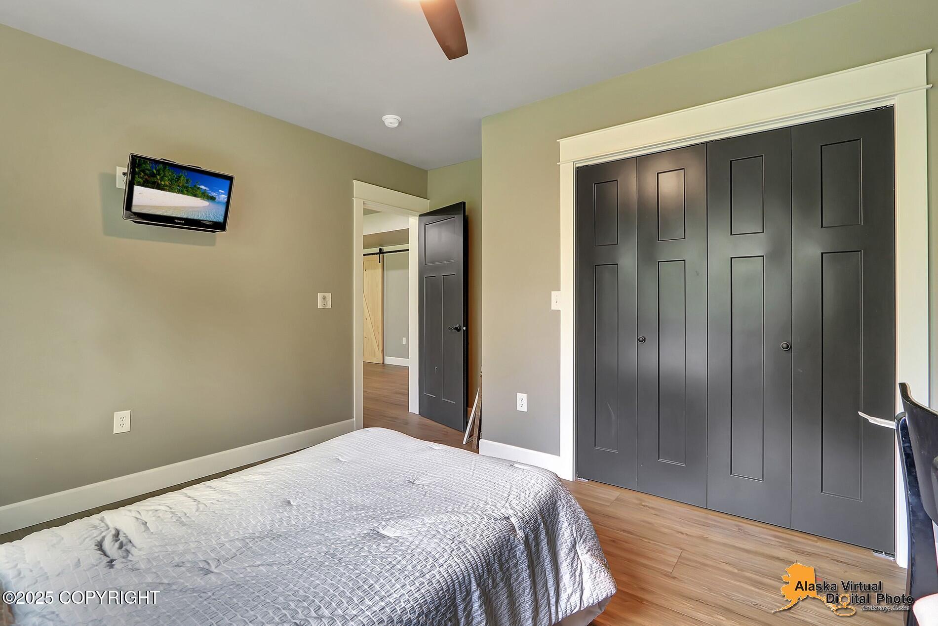 11824 Laurie Circle