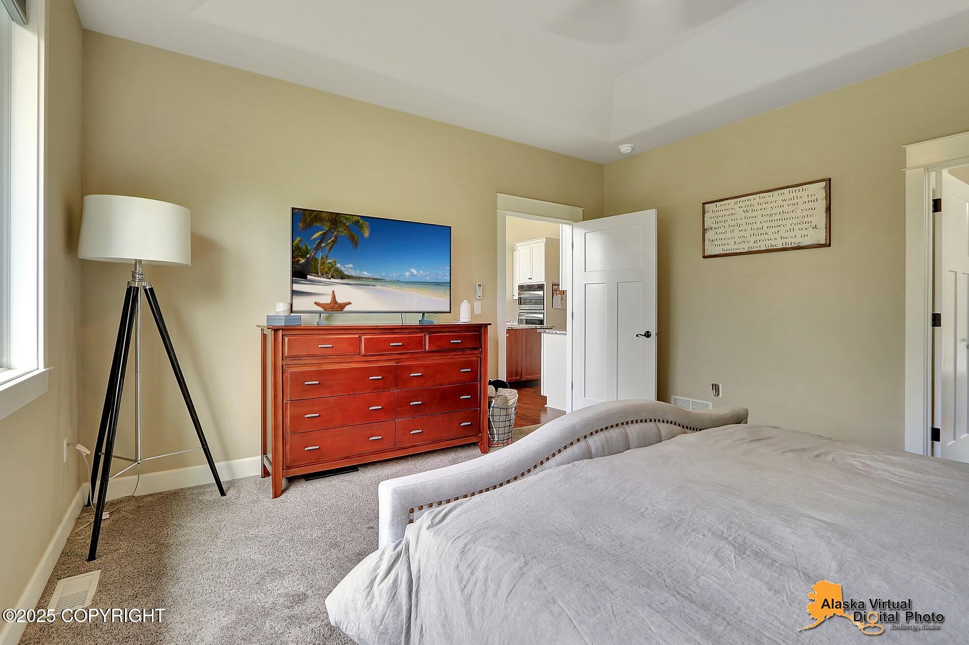 11824 Laurie Circle