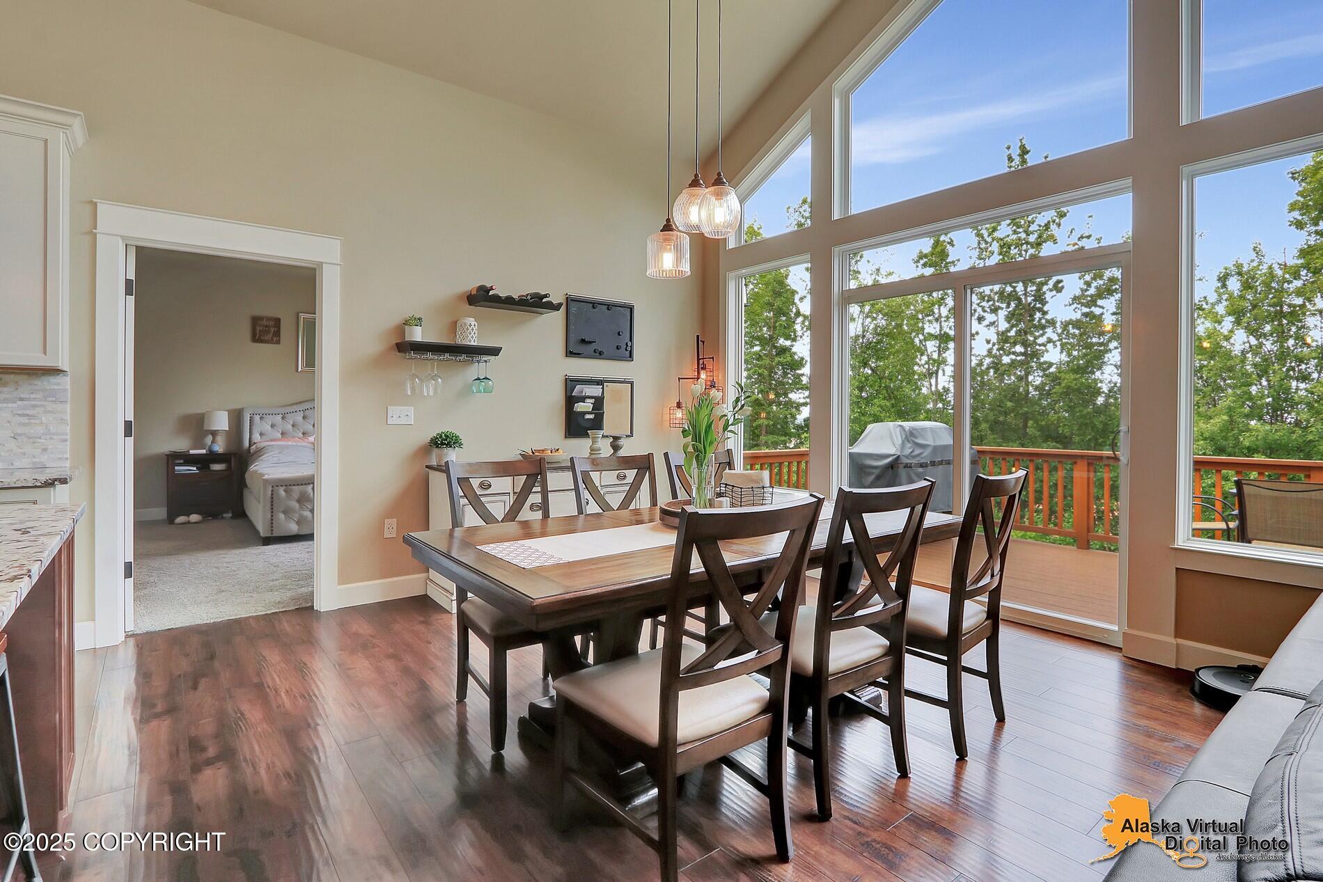 11824 Laurie Circle