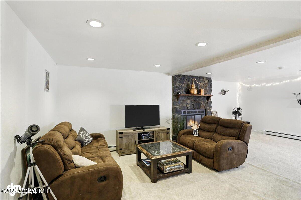 6622 Lakeway Drive