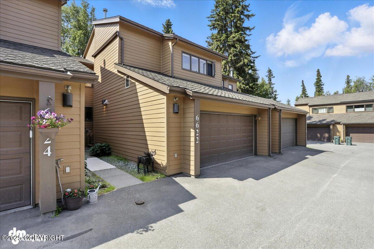 6622 Lakeway Drive