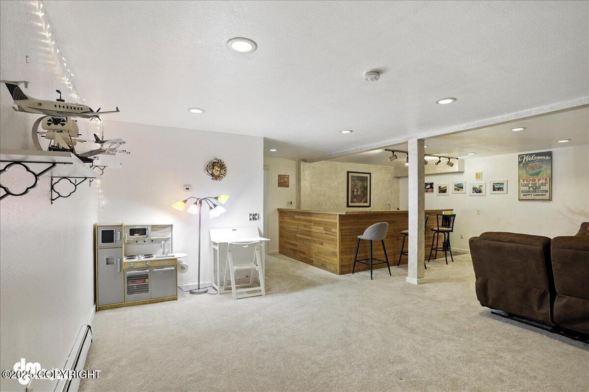 6622 Lakeway Drive