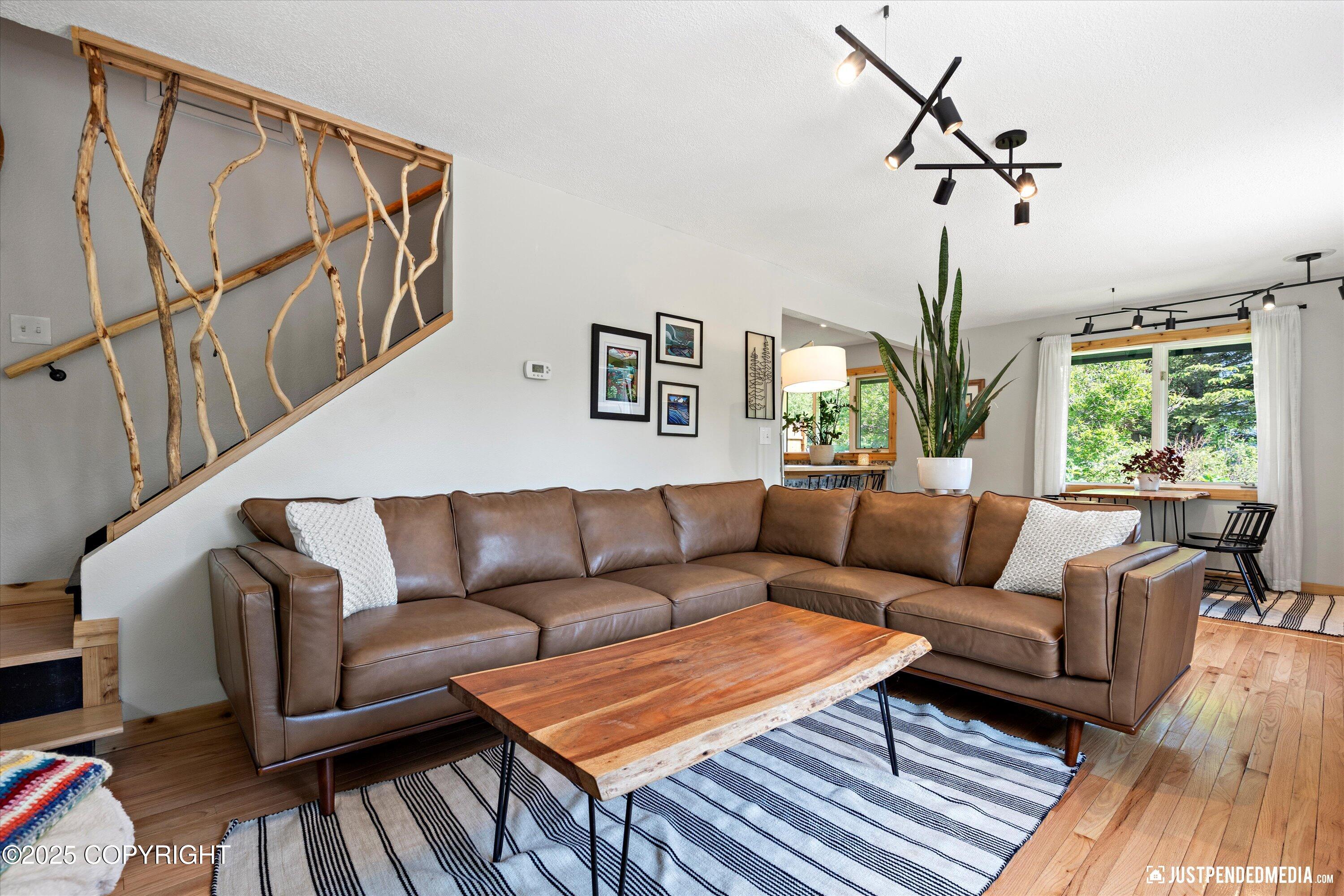 7801 Cox Drive