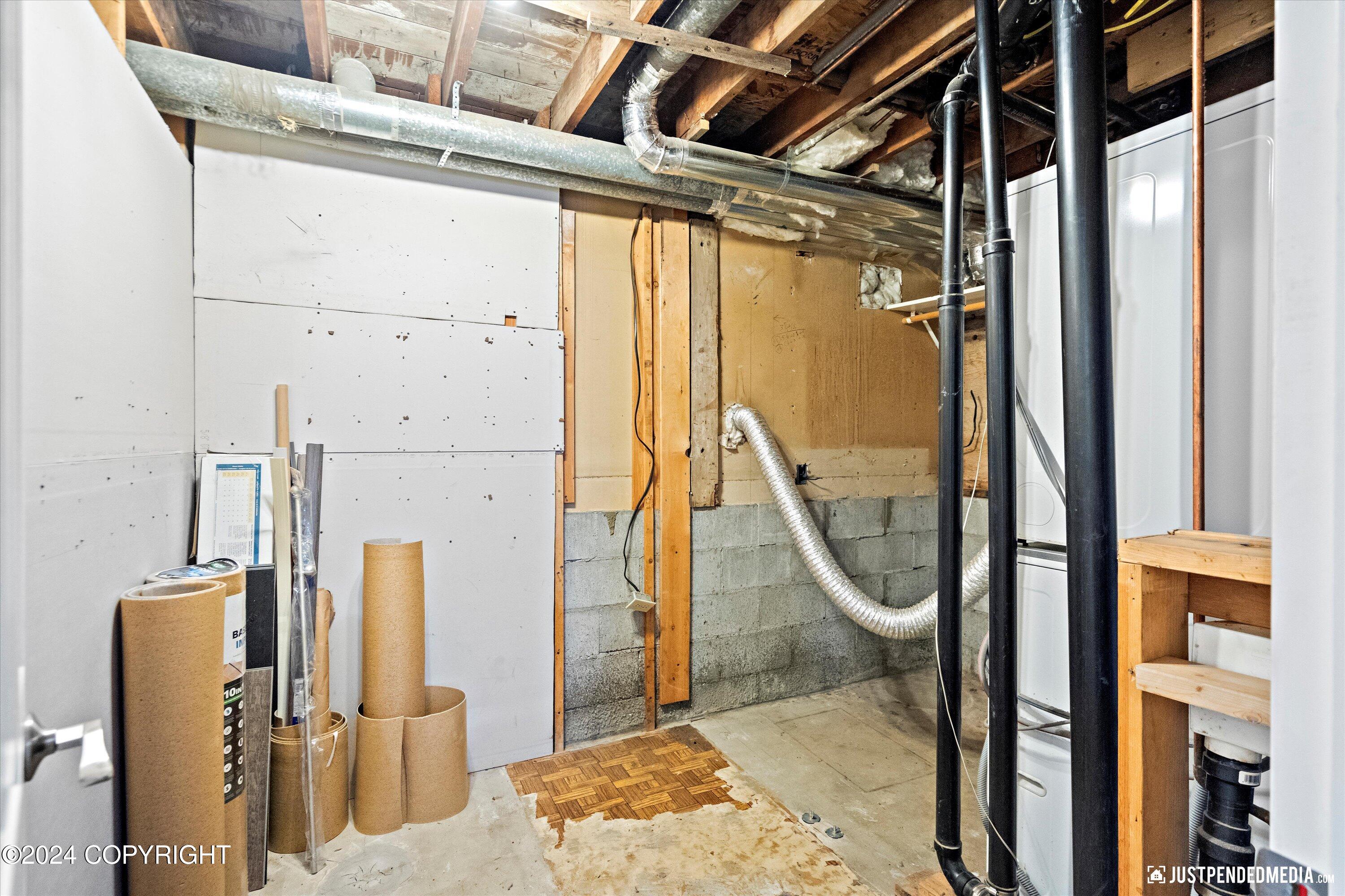 19237 Beverly Avenue