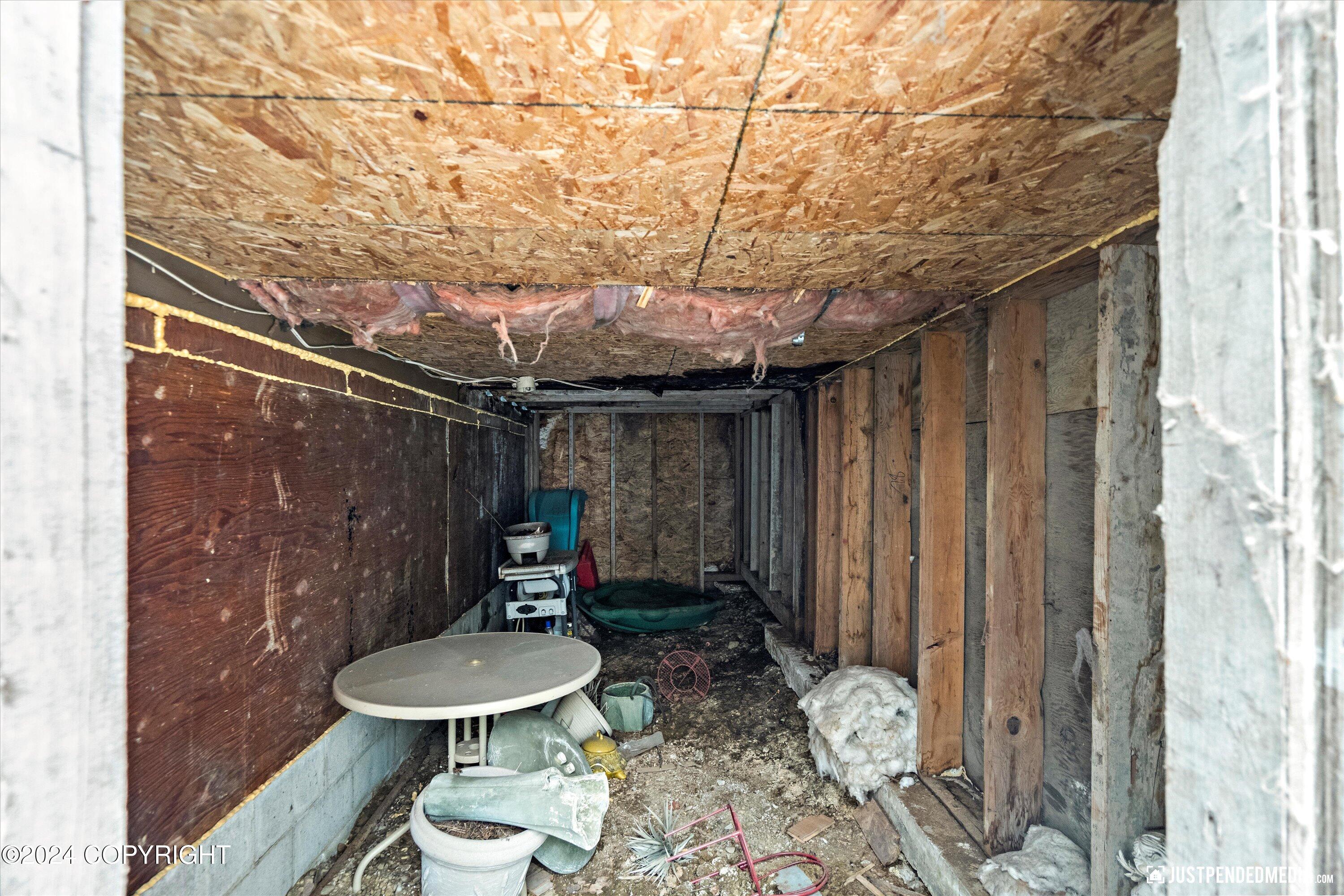 19237 Beverly Avenue