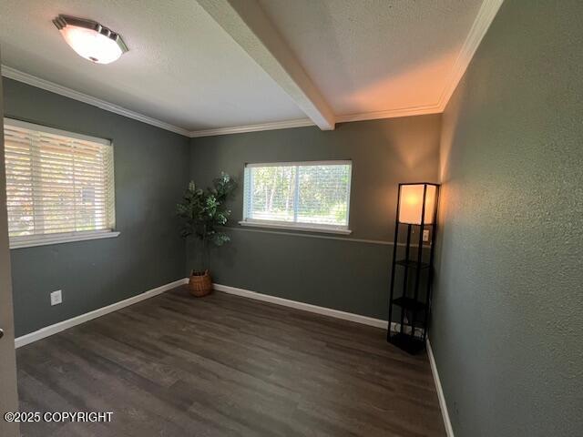 19237 Beverly Avenue