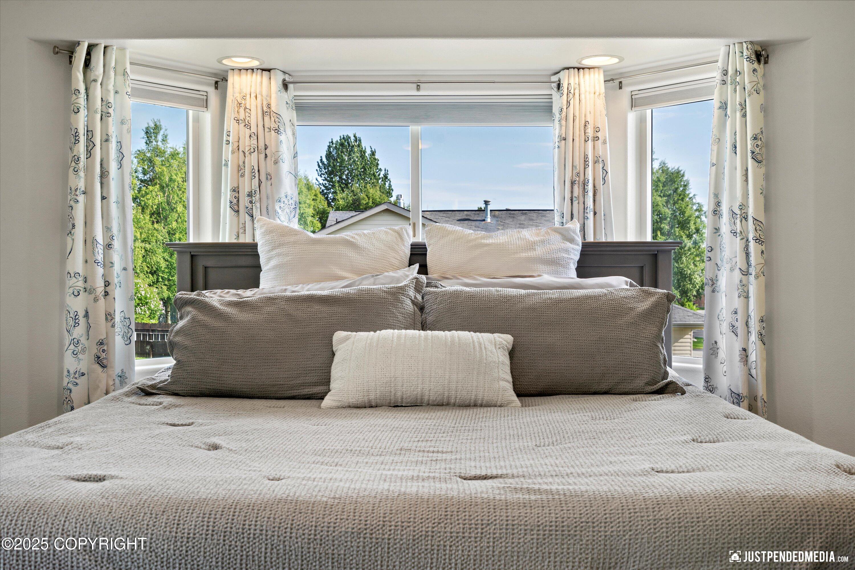 7821 Charlotte Circle