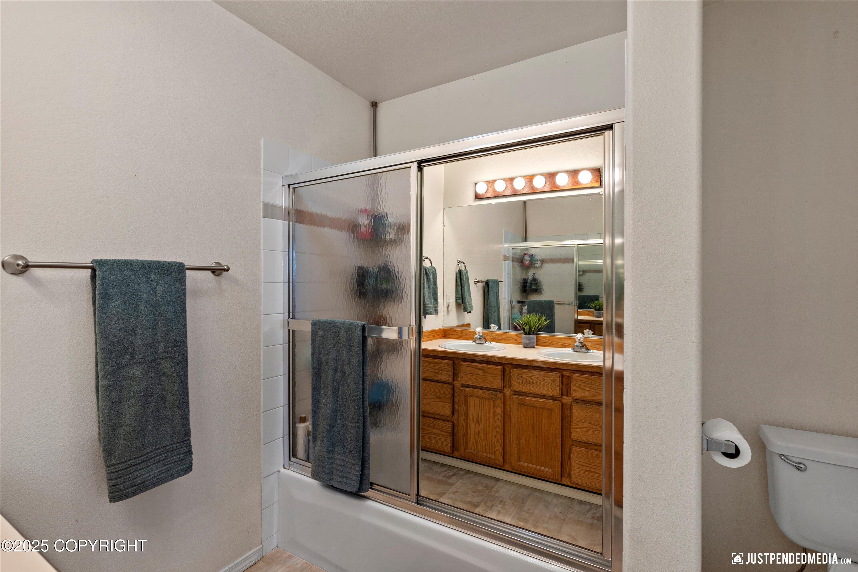 7821 Charlotte Circle