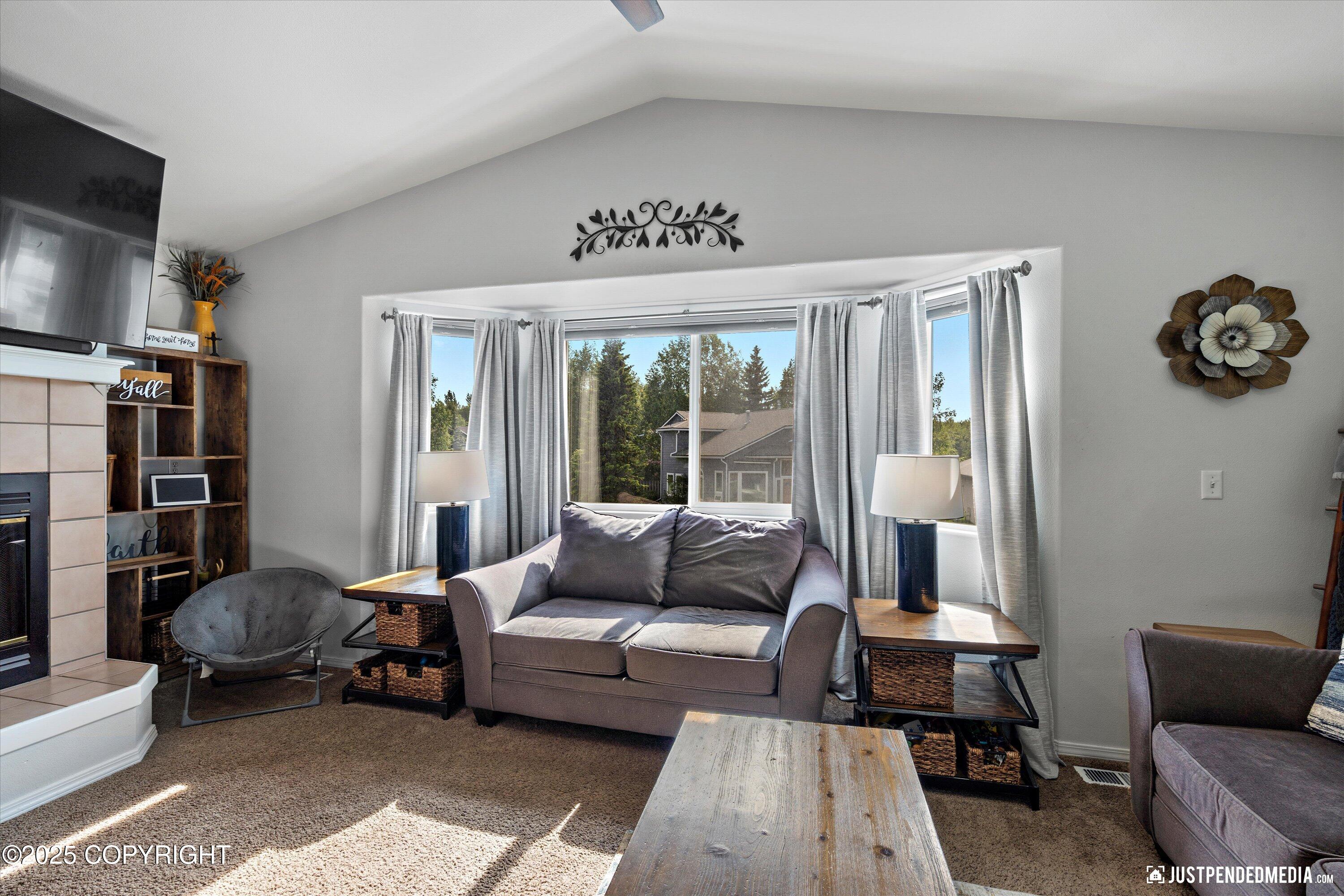 7821 Charlotte Circle