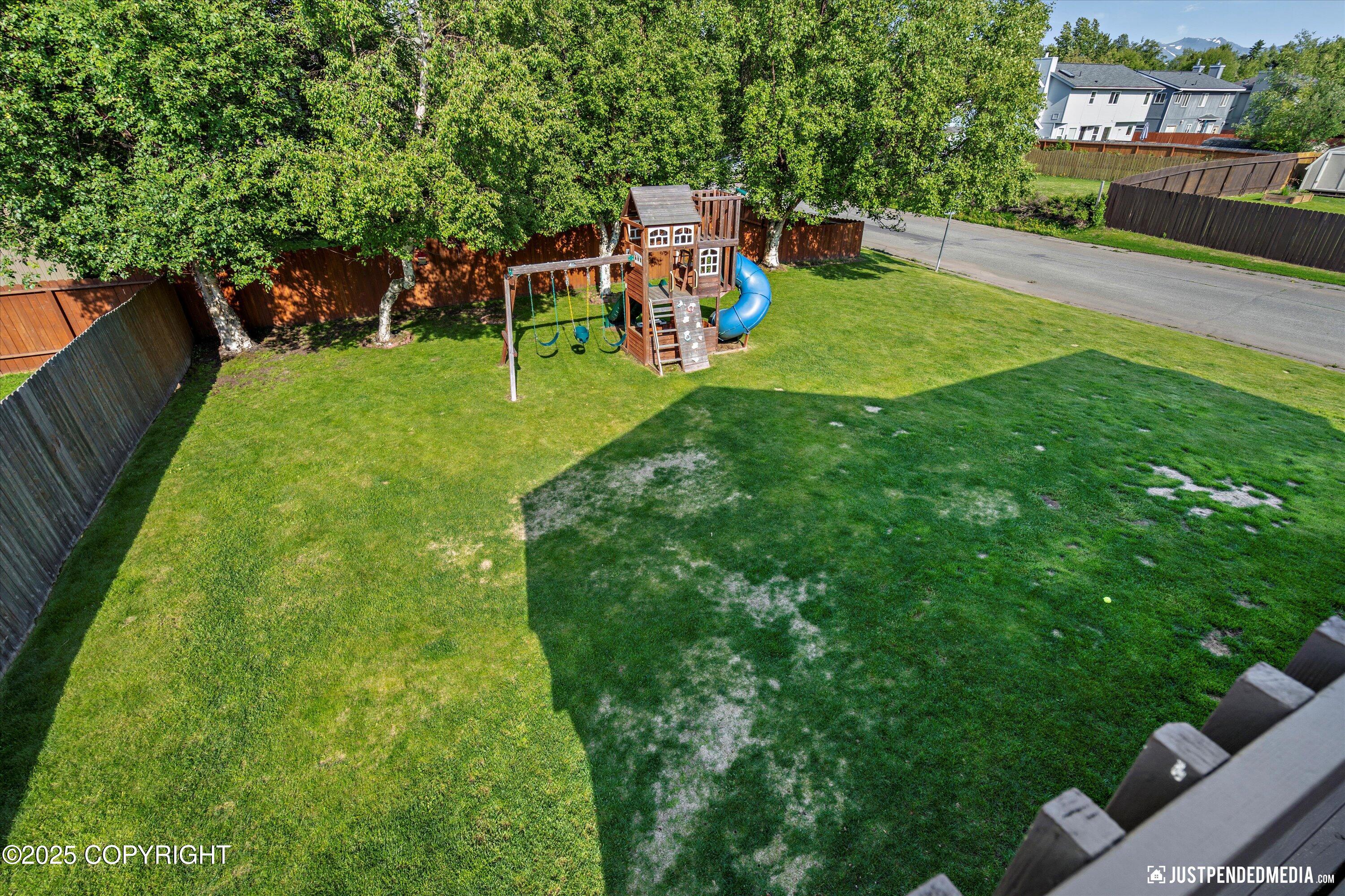 7821 Charlotte Circle