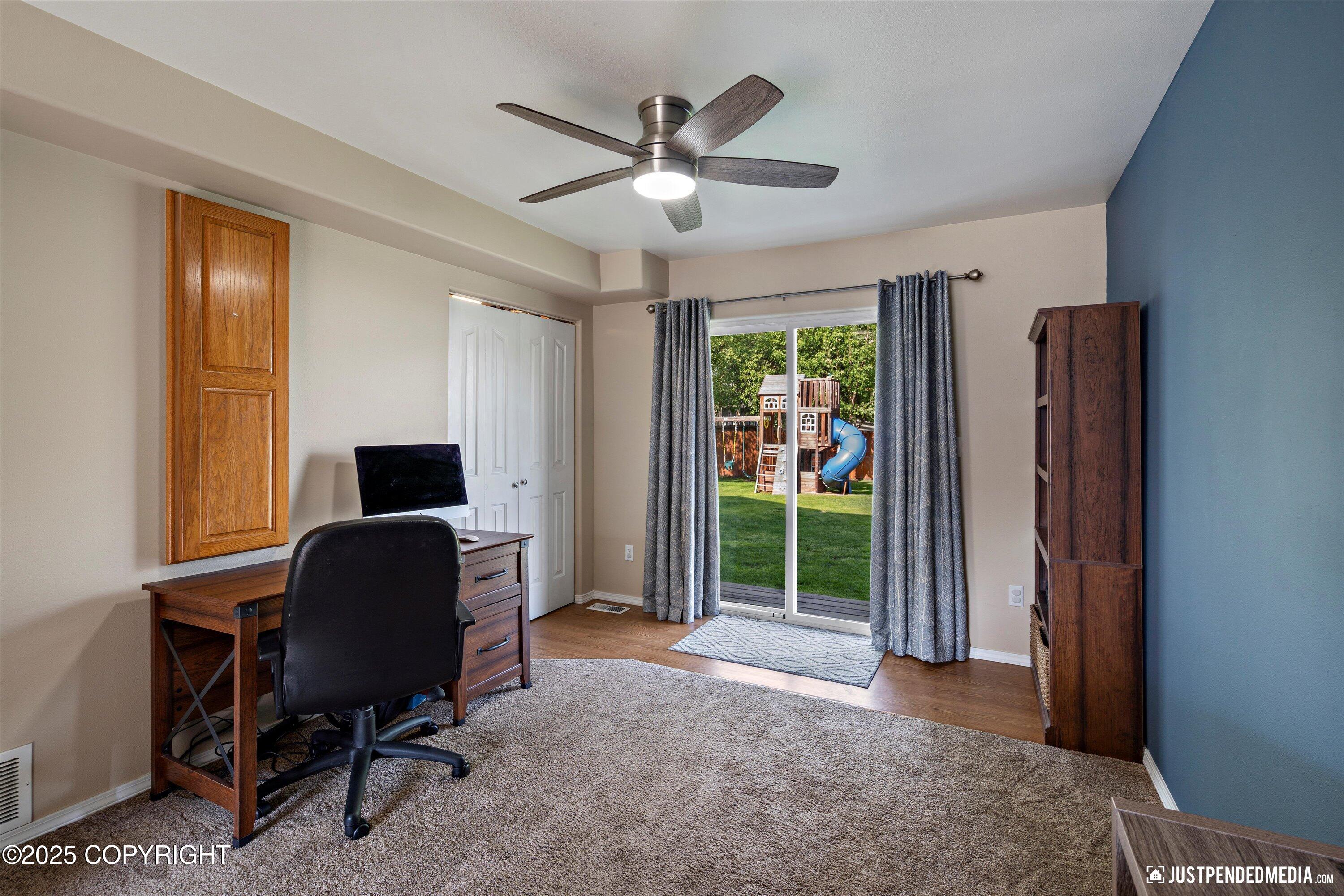 7821 Charlotte Circle