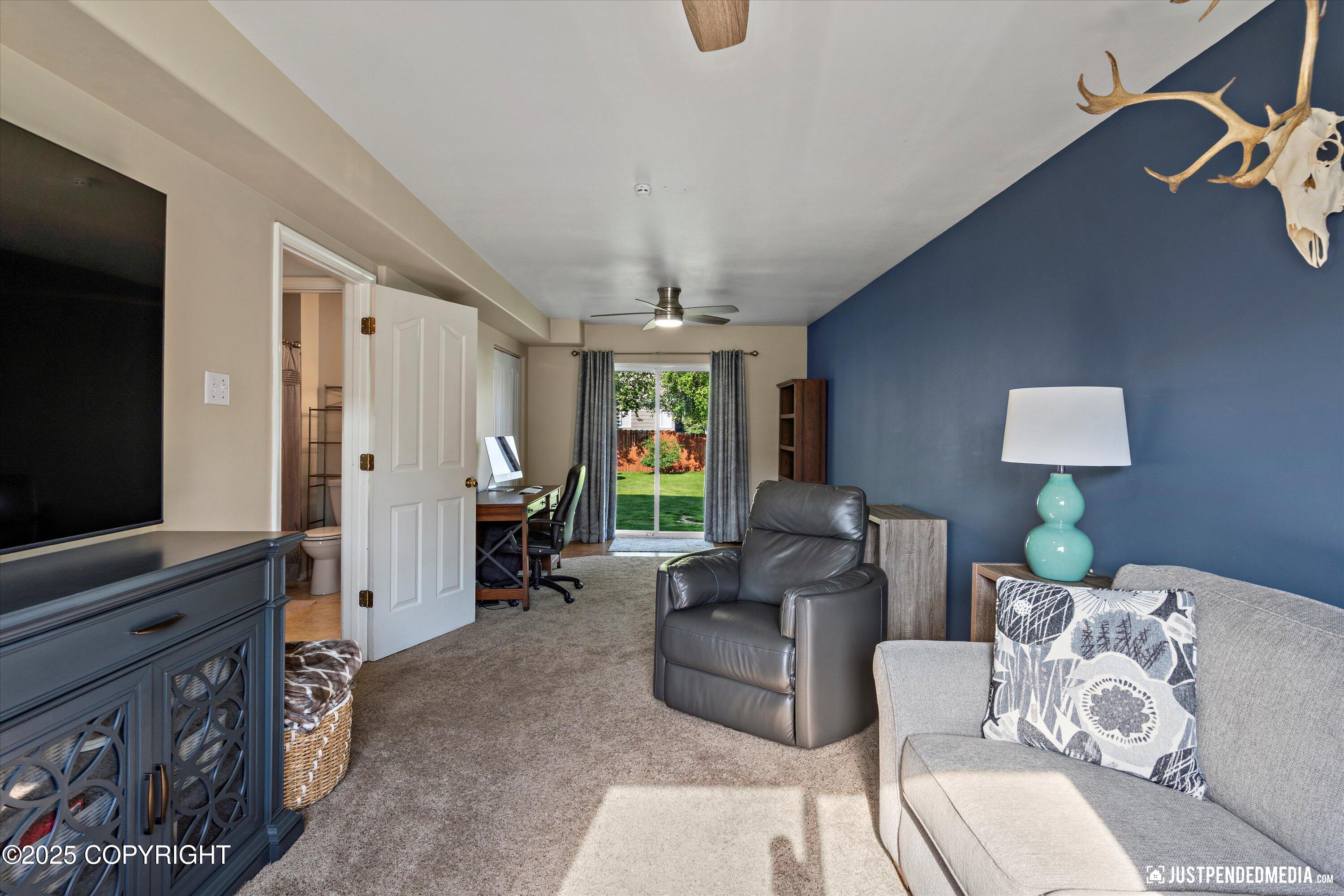 7821 Charlotte Circle