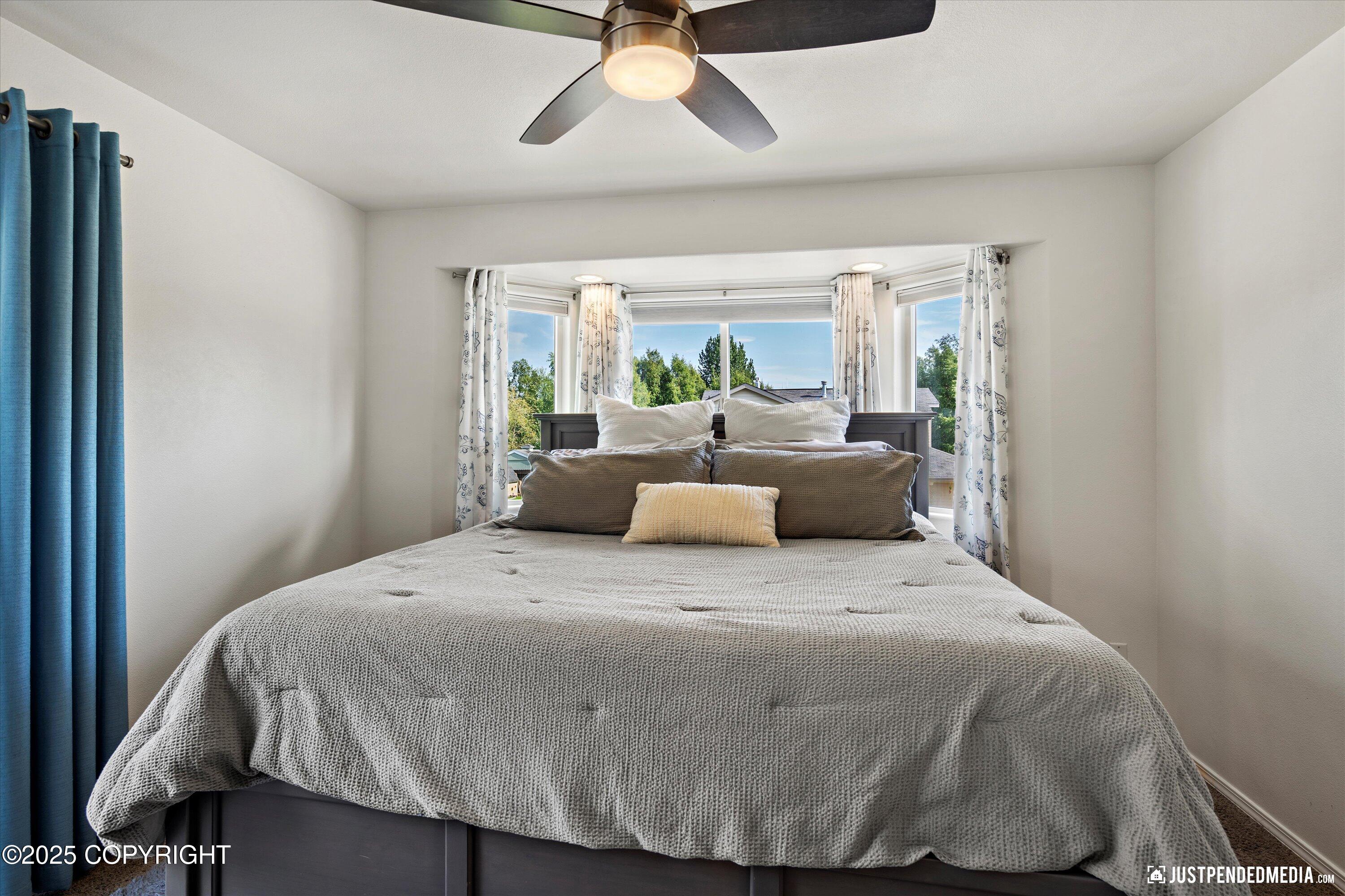 7821 Charlotte Circle