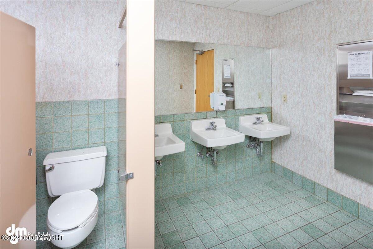 3812 Spenard Road # 201 Unit: #201