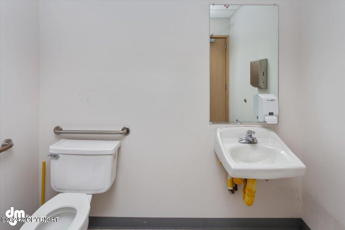 3812 Spenard Road # 201 Unit: #201