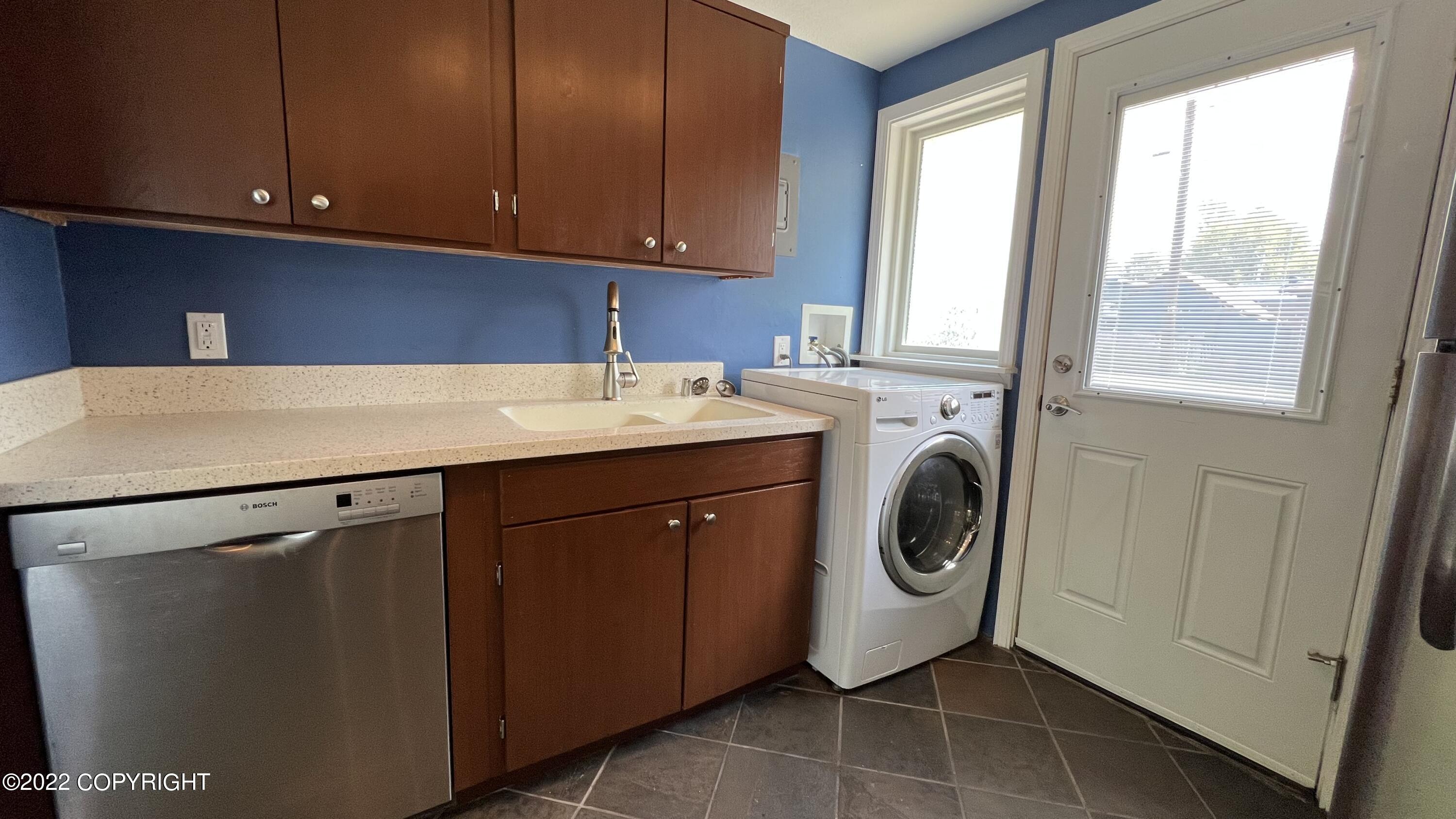 1801 Richardson Drive