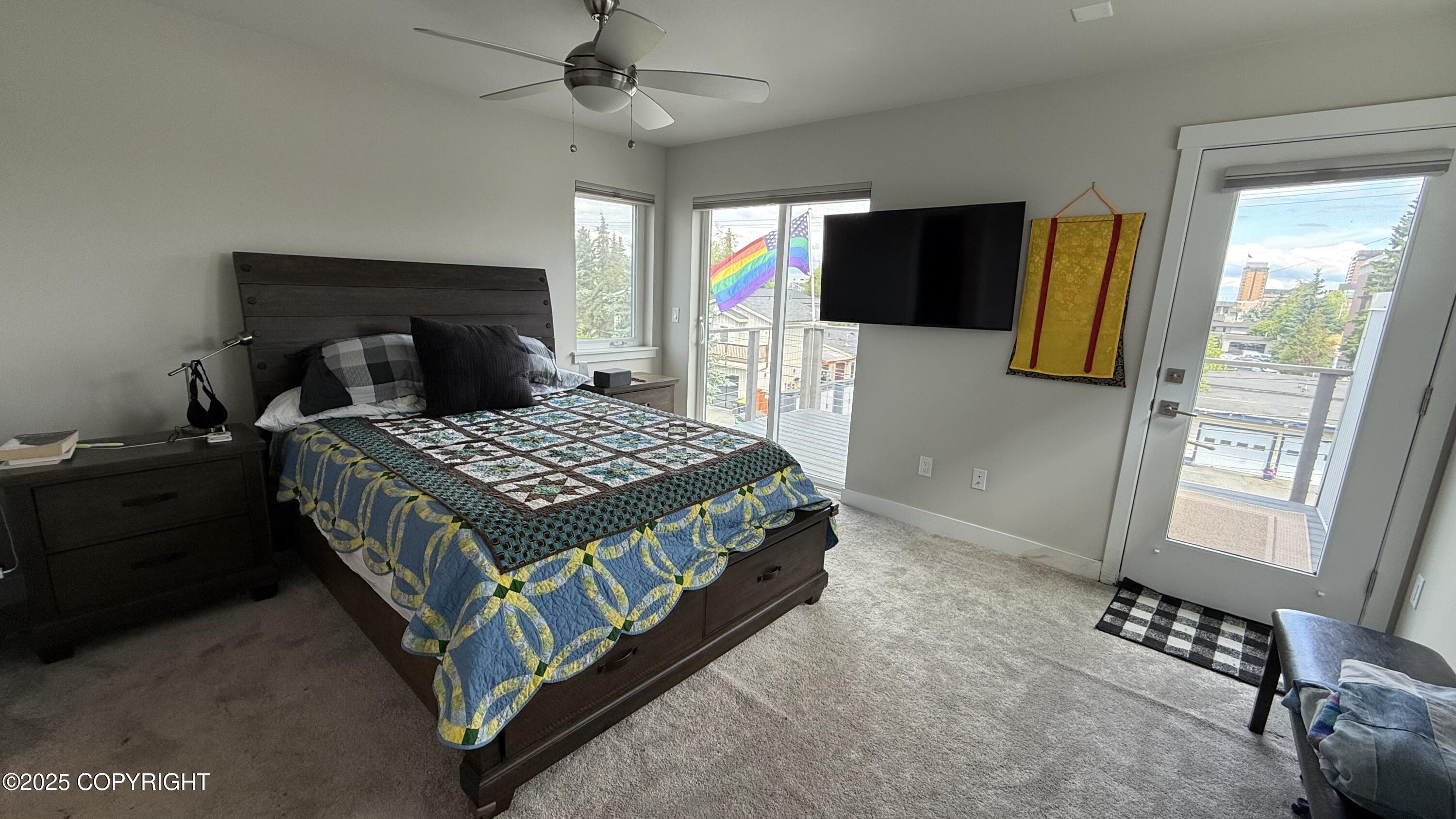 953 W 12th Avenue